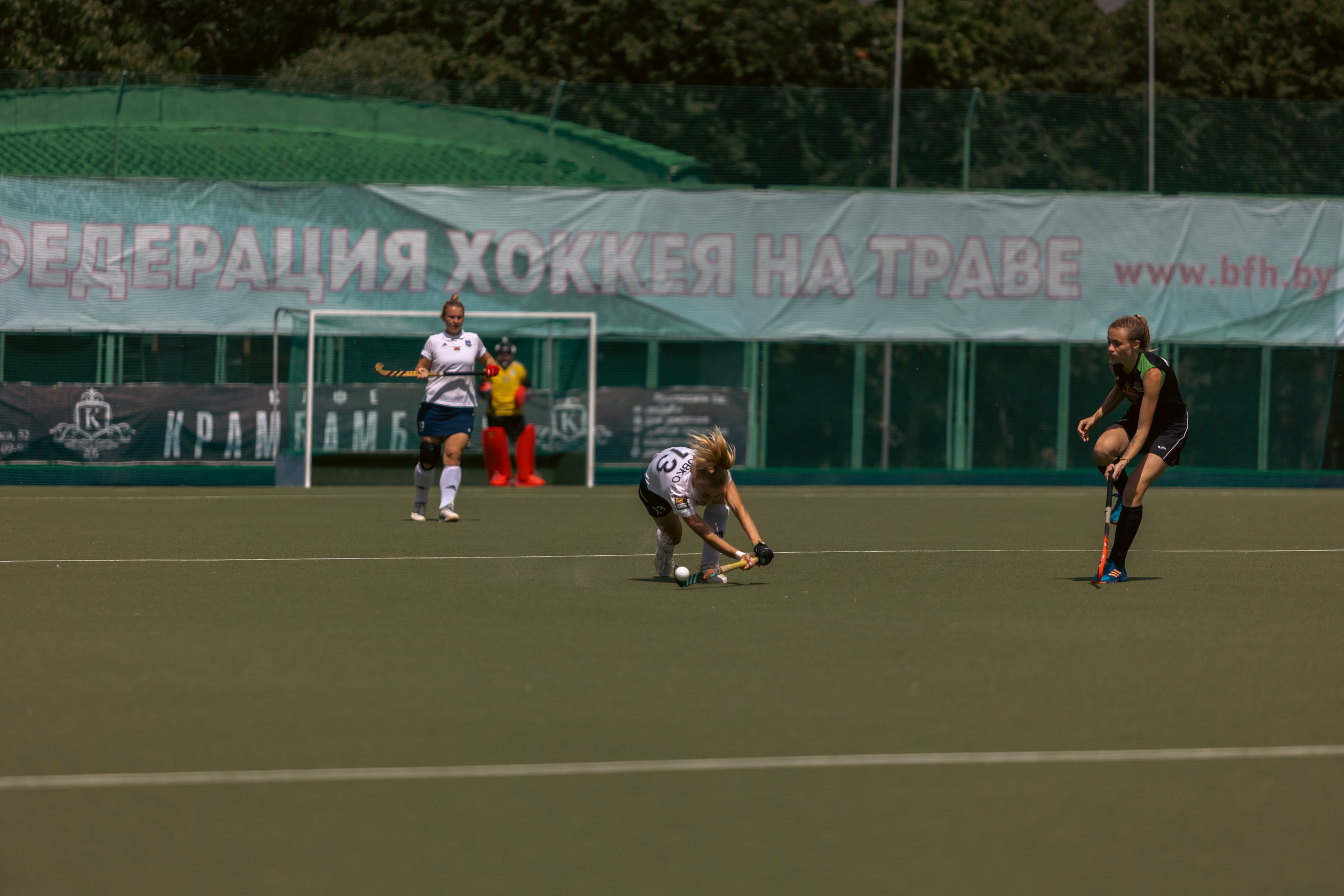 Хоккей на траве. Девушки. Минск — Текстильщик 29.052024. Профессиональный интерьерный и репортажный фотограф Минск и РБ. Максим Орлов
