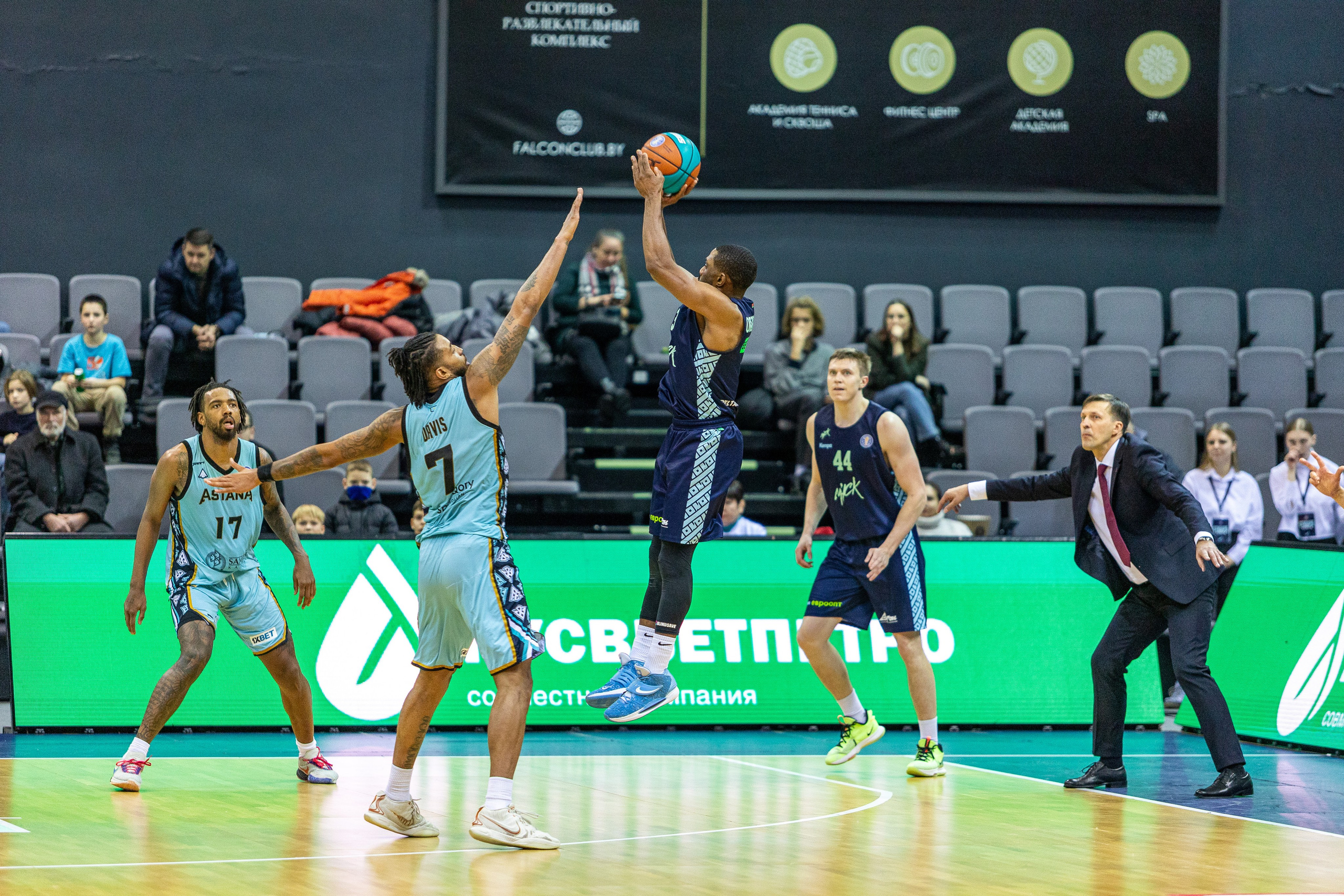 Спортивный фотограф. Минск и РБ. Профессиональный интерьерный и репортажный фотограф Минск и РБ. Максим Орлов