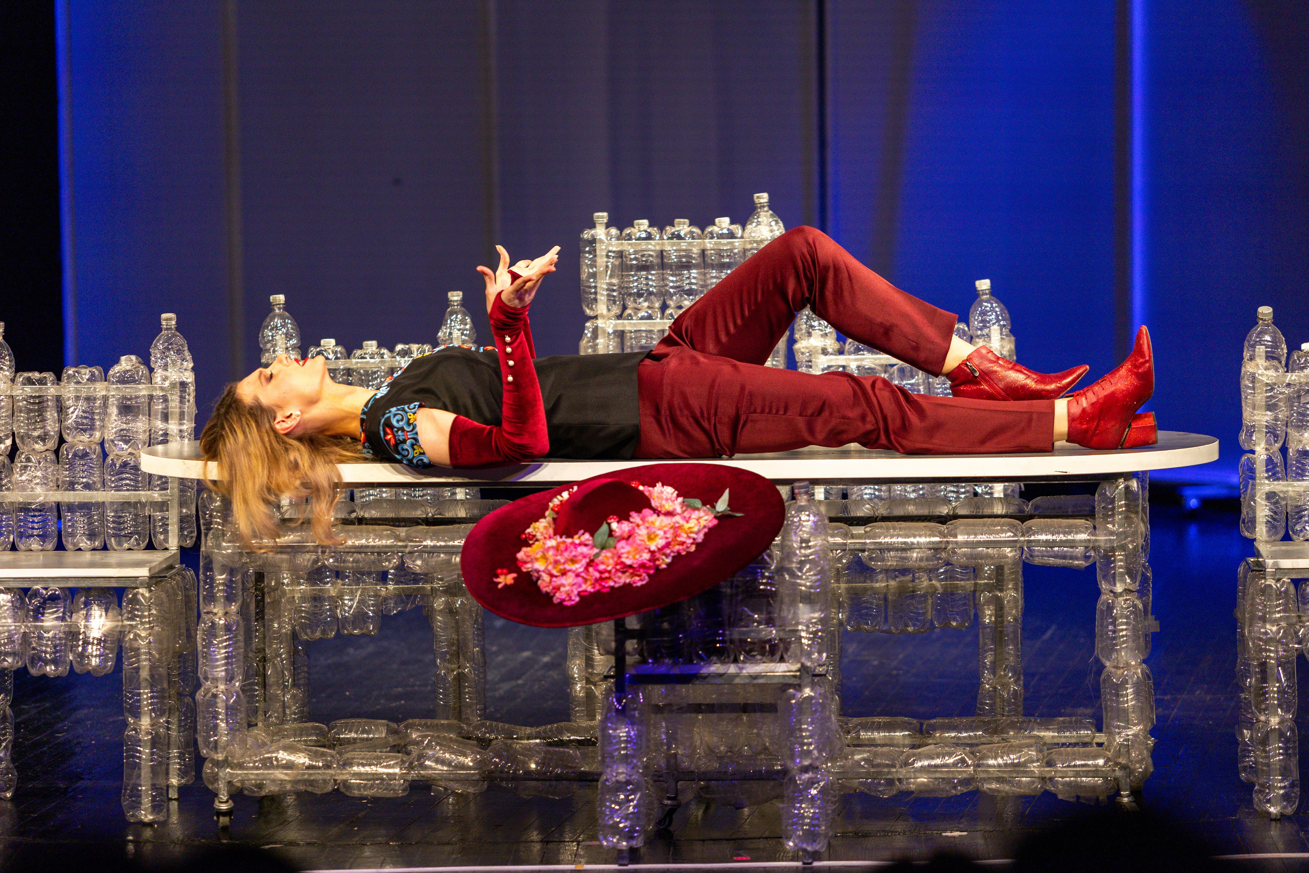 Новый театр «Нобелевская неделя». Профессиональный интерьерный и репортажный фотограф Минск и РБ. Максим Орлов