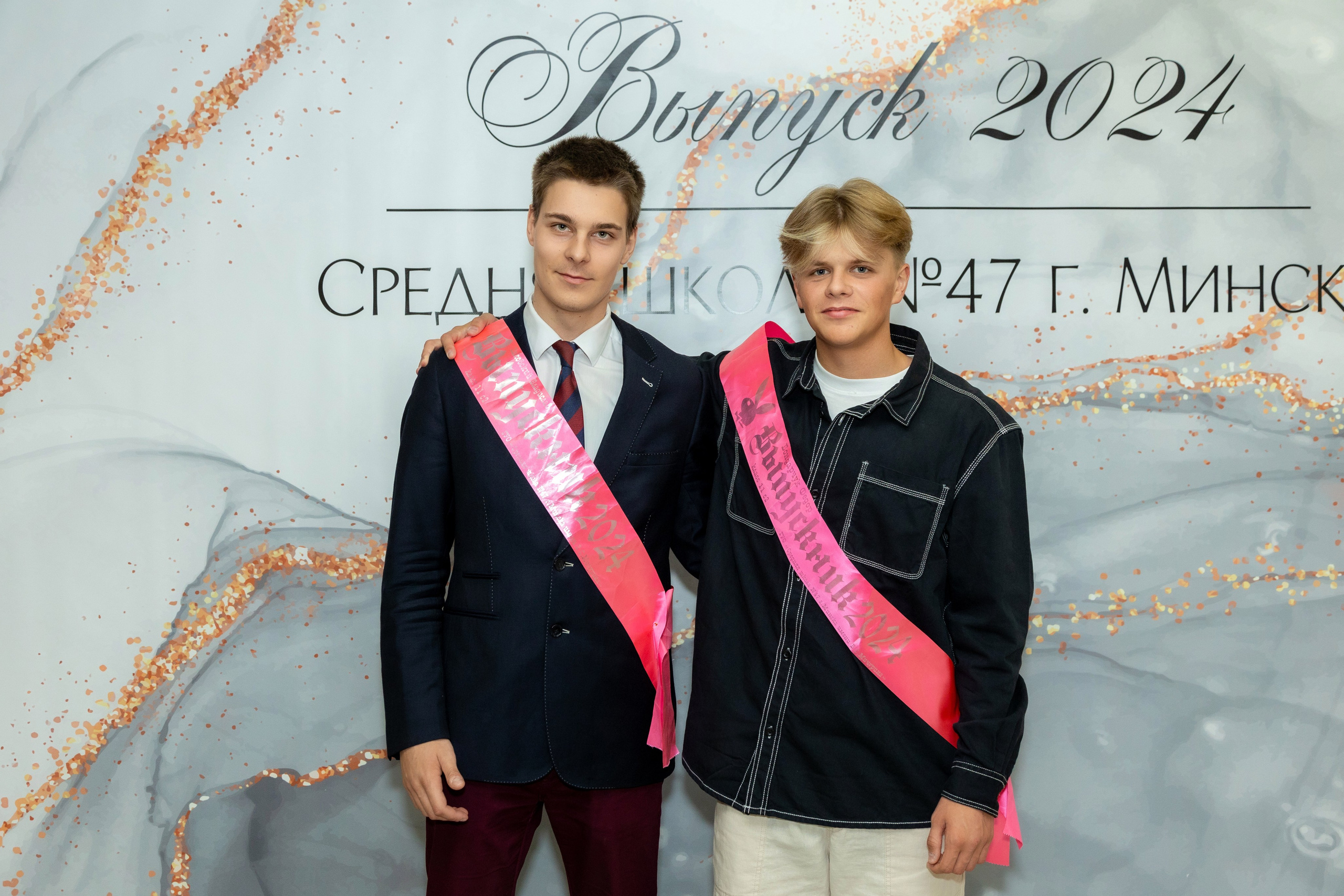 Вручение дипломов. 47 школа. Профессиональный интерьерный и репортажный фотограф Минск и РБ. Максим Орлов