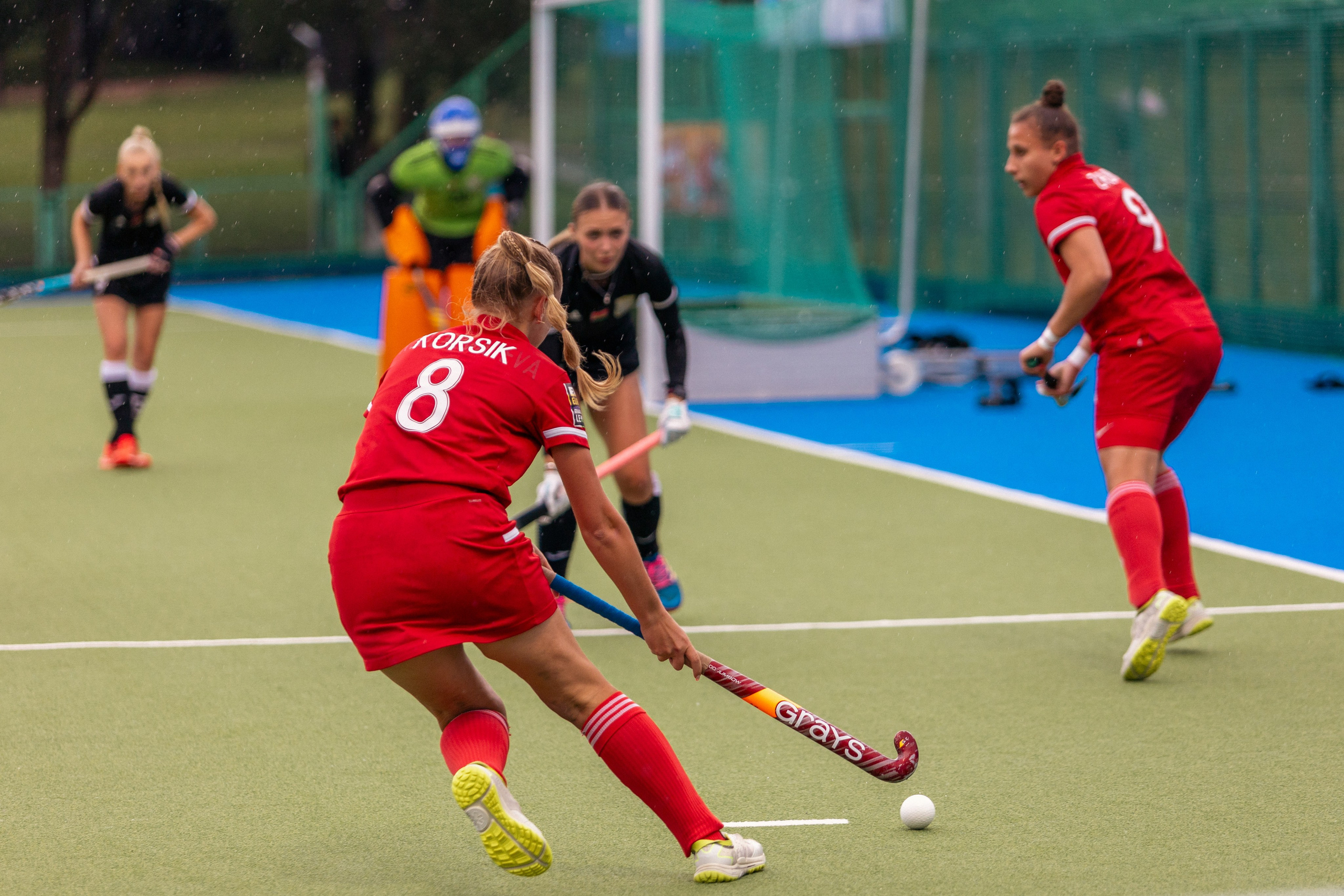Хоккей на траве. Девушки. ХК Минск — ХК Виктория (Смолевичи) 10.06.2024. Профессиональный интерьерный и репортажный фотограф Минск и РБ. Максим Орлов