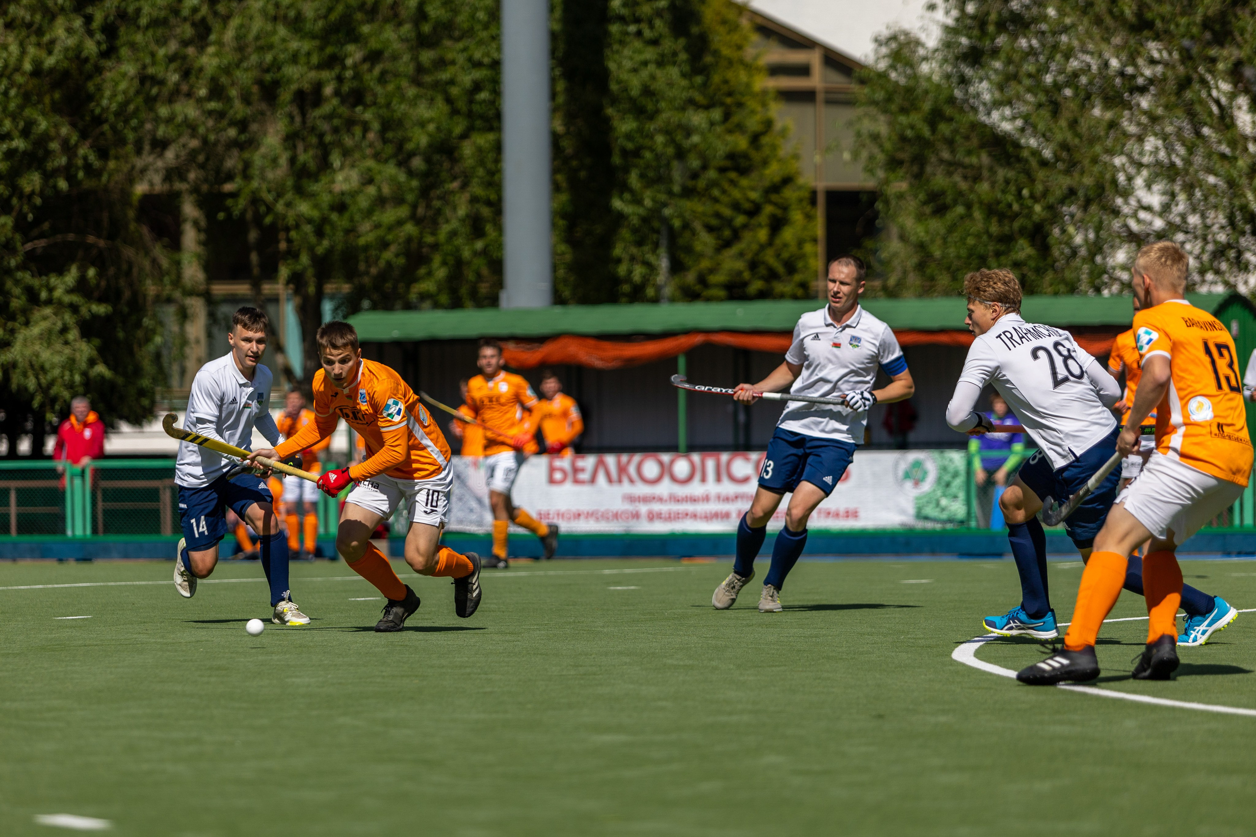 Хоккей на траве. ХК Минск — СК Строитель 12.05.2024. Профессиональный интерьерный и репортажный фотограф Минск и РБ. Максим Орлов