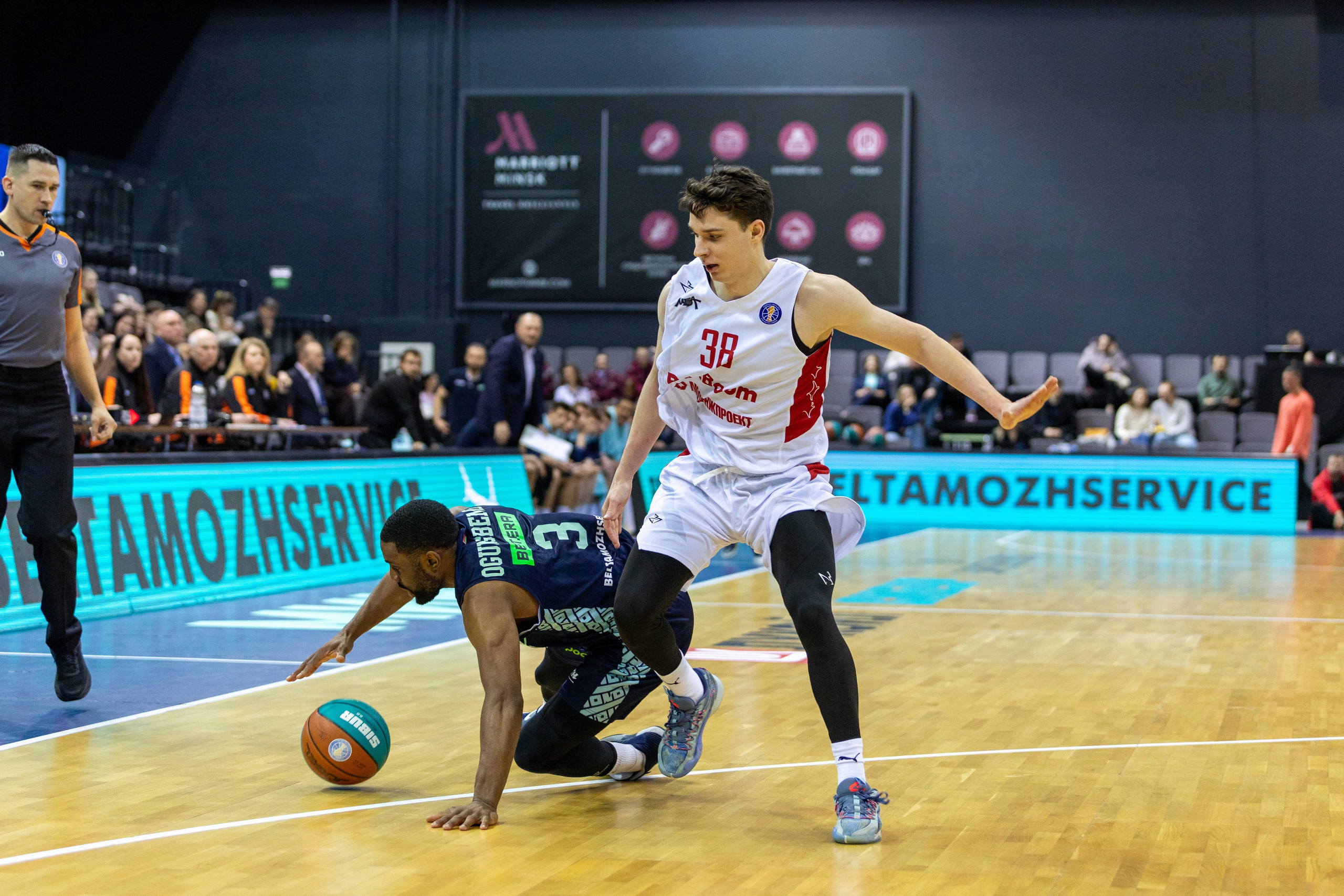 Баскетбол. Минск — MBA. 09.03.2024. Профессиональный интерьерный и репортажный фотограф Минск и РБ. Максим Орлов