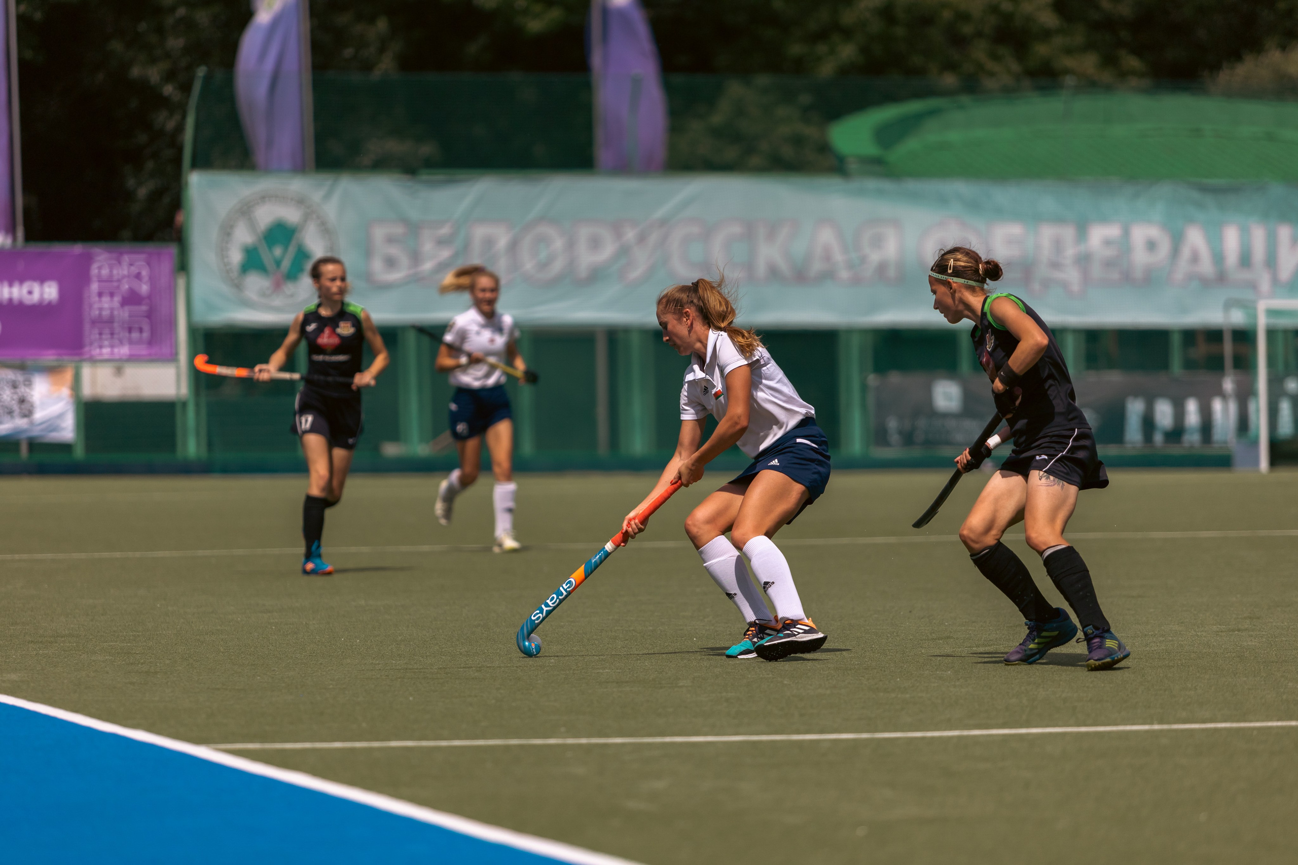 Хоккей на траве. Девушки. Минск — Текстильщик 29.052024. Профессиональный интерьерный и репортажный фотограф Минск и РБ. Максим Орлов