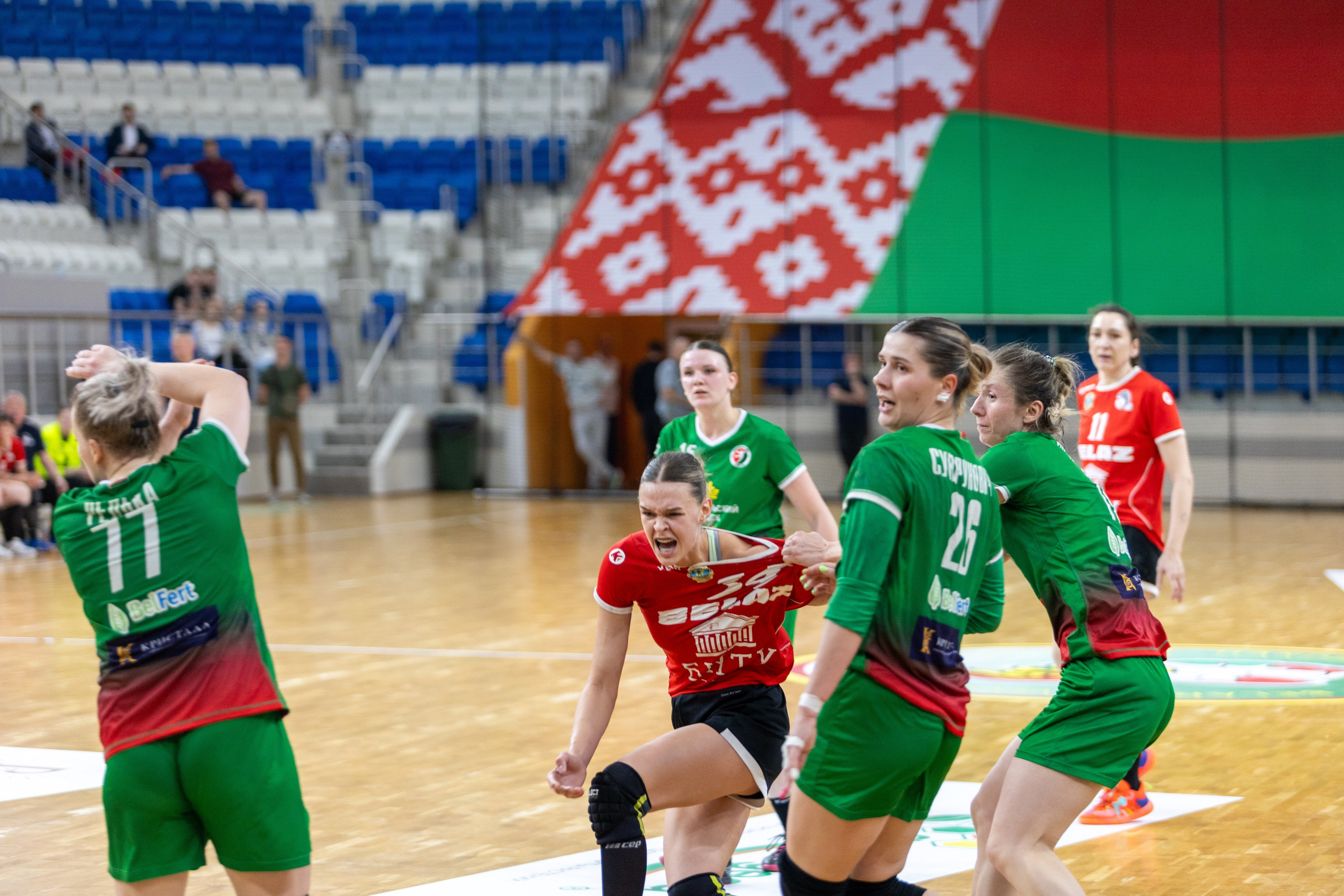 Гандбол. Финал. БНТУ — Гомель. 25.05.2024. Профессиональный интерьерный и репортажный фотограф Минск и РБ. Максим Орлов