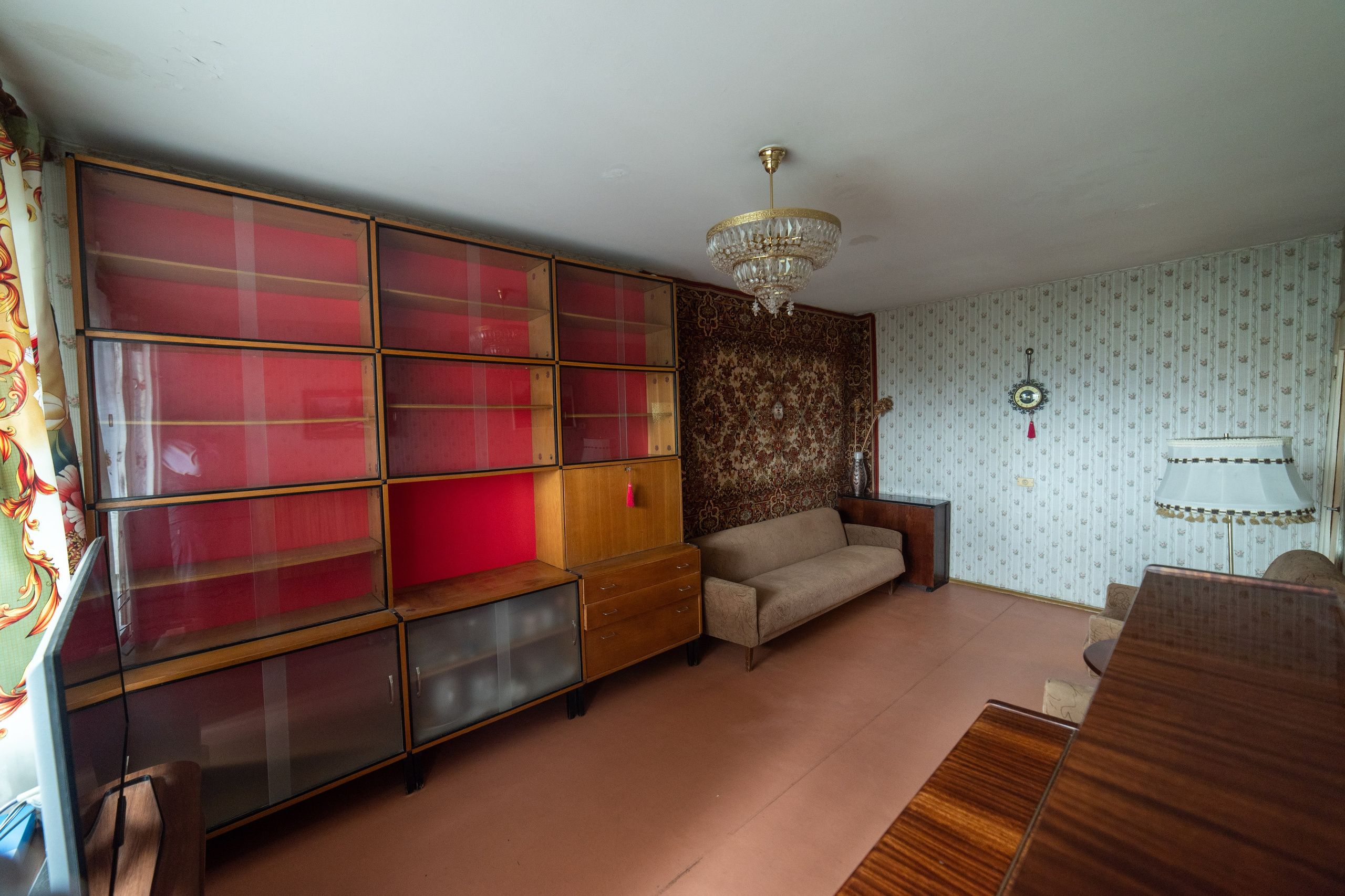 Пр. Газеты Звезда. Слабонервным не смотреть.Суперэконом вариант. Профессиональный интерьерный и репортажный фотограф Минск и РБ. Максим Орлов