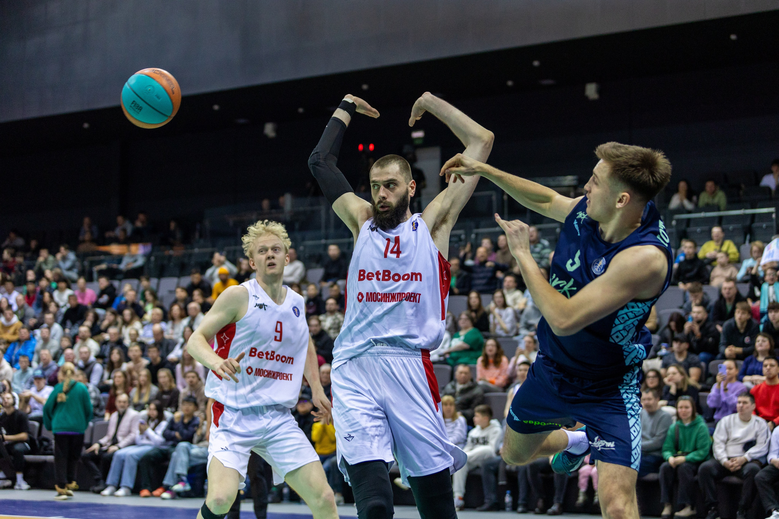 Баскетбол. Минск — MBA. 09.03.2024. Профессиональный интерьерный и репортажный фотограф Минск и РБ. Максим Орлов