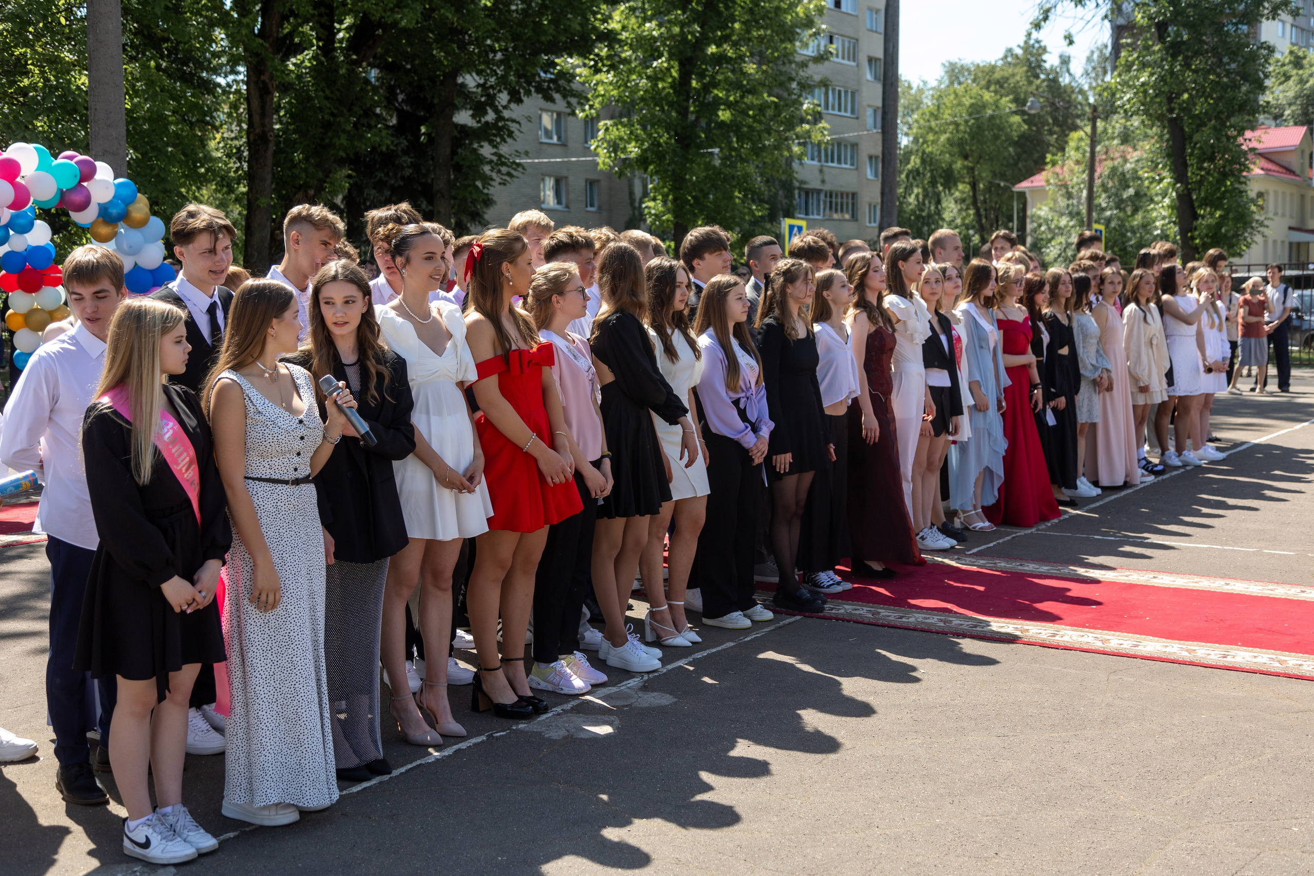 Школа 47. Последний звонок. Профессиональный интерьерный и репортажный фотограф Минск и РБ. Максим Орлов