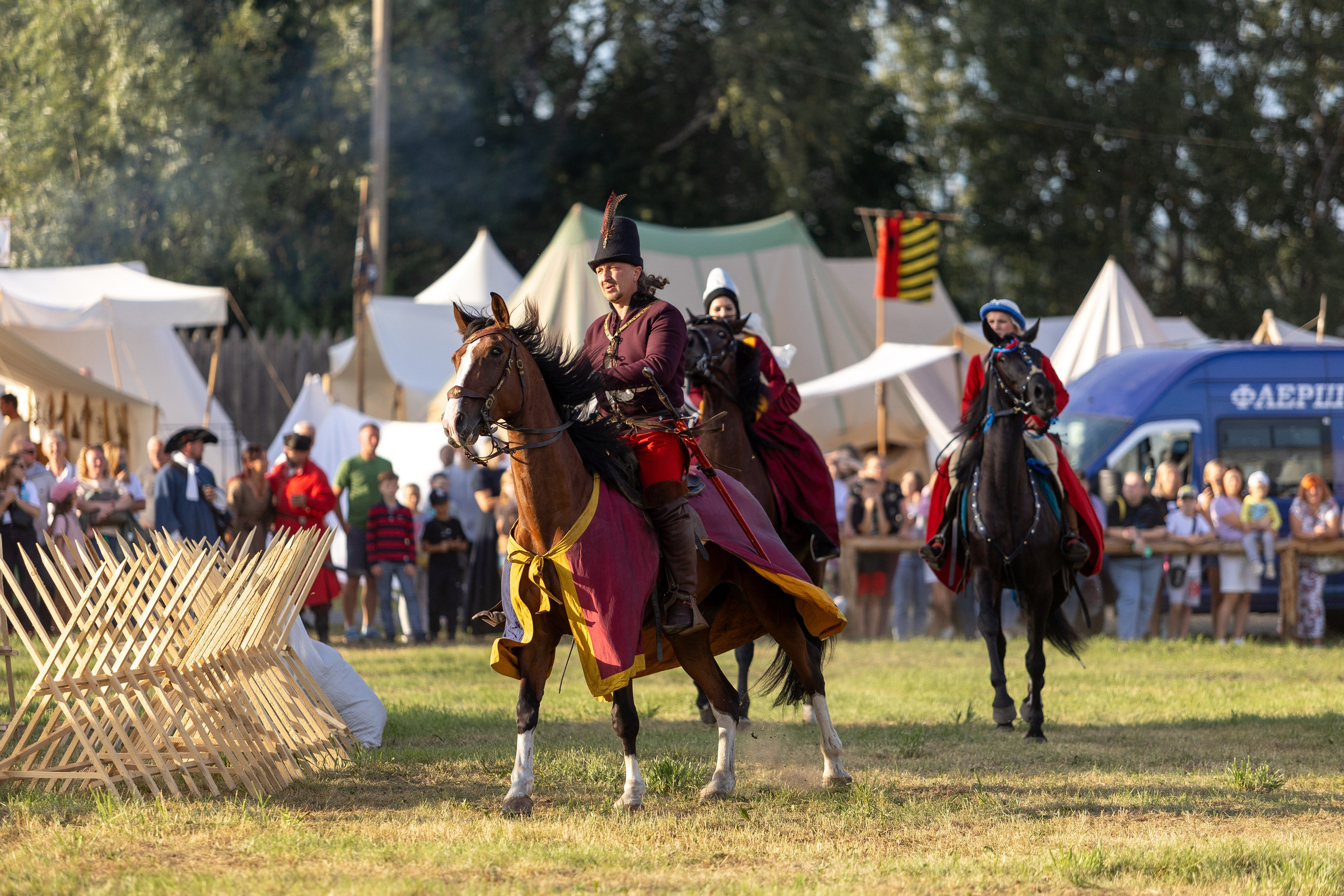 Рыцарский фест. Мстиславль. Профессиональный интерьерный и репортажный фотограф Минск и РБ. Максим Орлов
