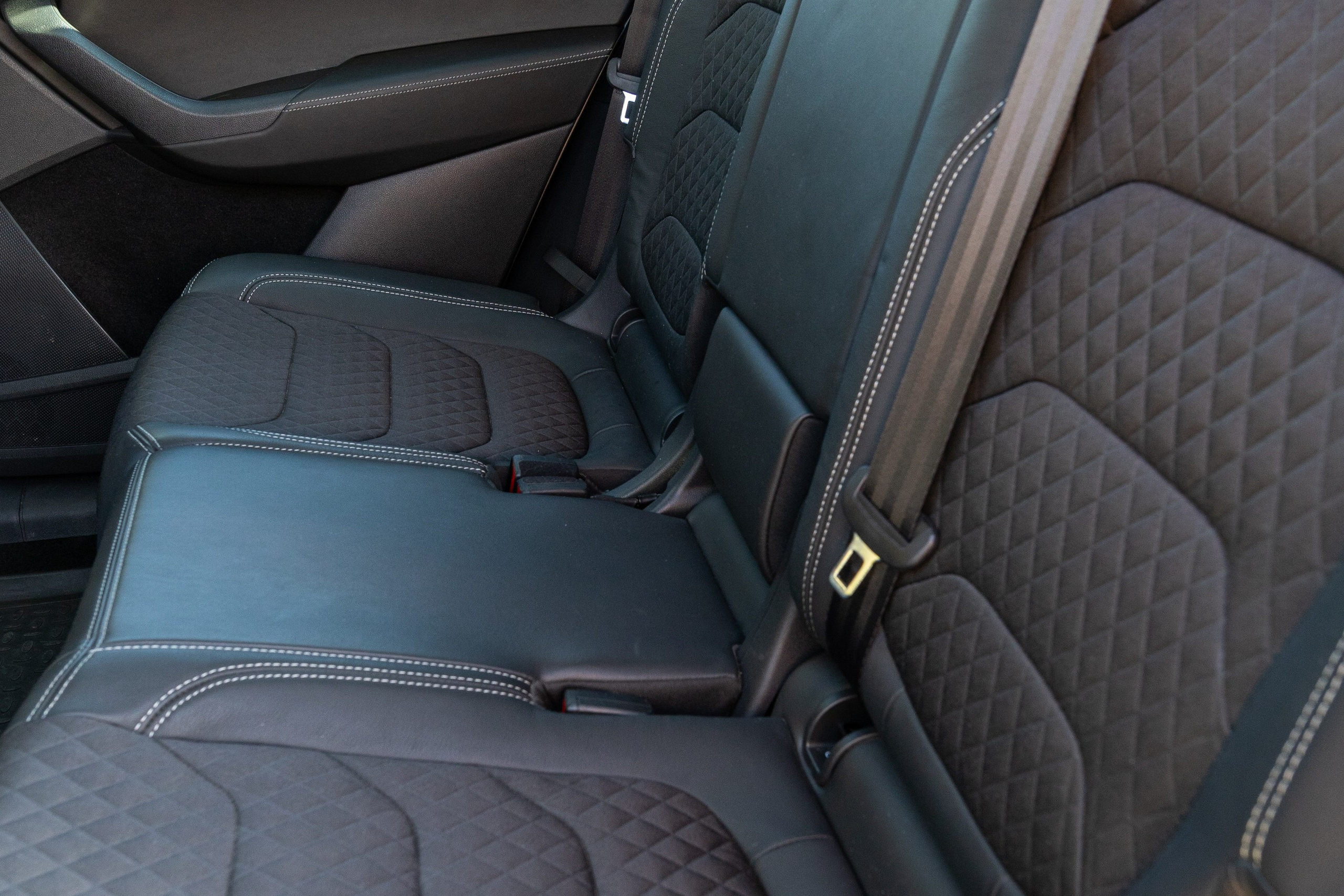 Skoda Kodiaq. Профессиональный интерьерный и репортажный фотограф Минск и РБ. Максим Орлов