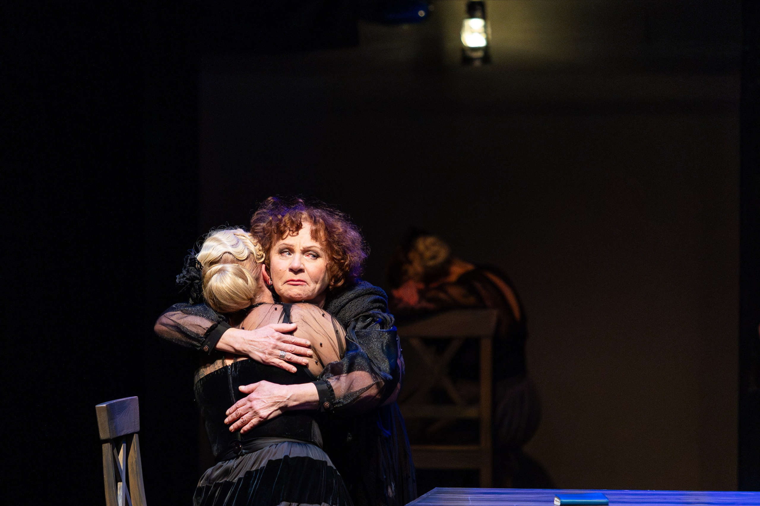 Новый театр «Дом Бернарды Альбы». Профессиональный интерьерный и репортажный фотограф Минск и РБ. Максим Орлов