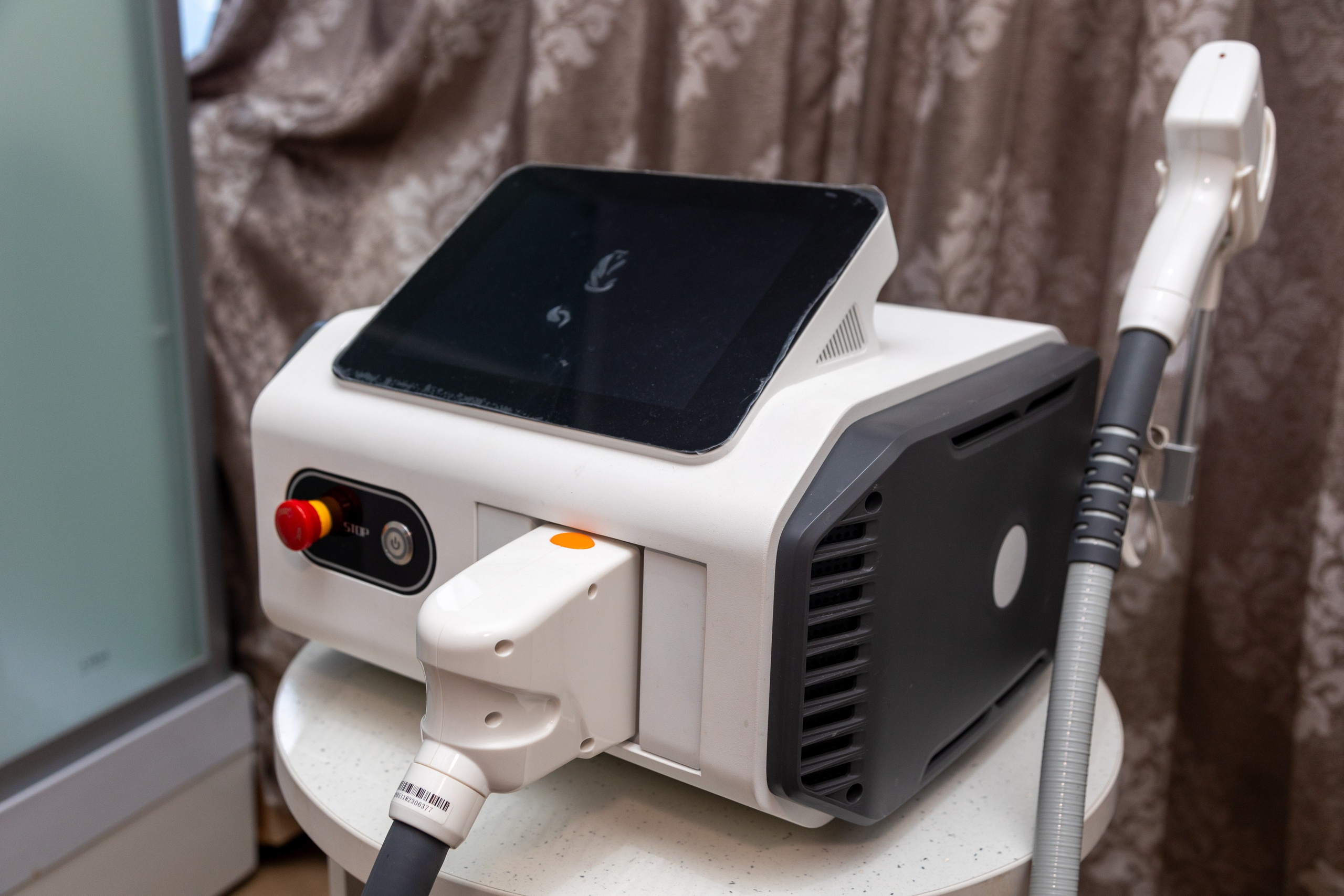 Реклама салона красоты «Манго». Профессиональный интерьерный и репортажный фотограф Минск и РБ. Максим Орлов