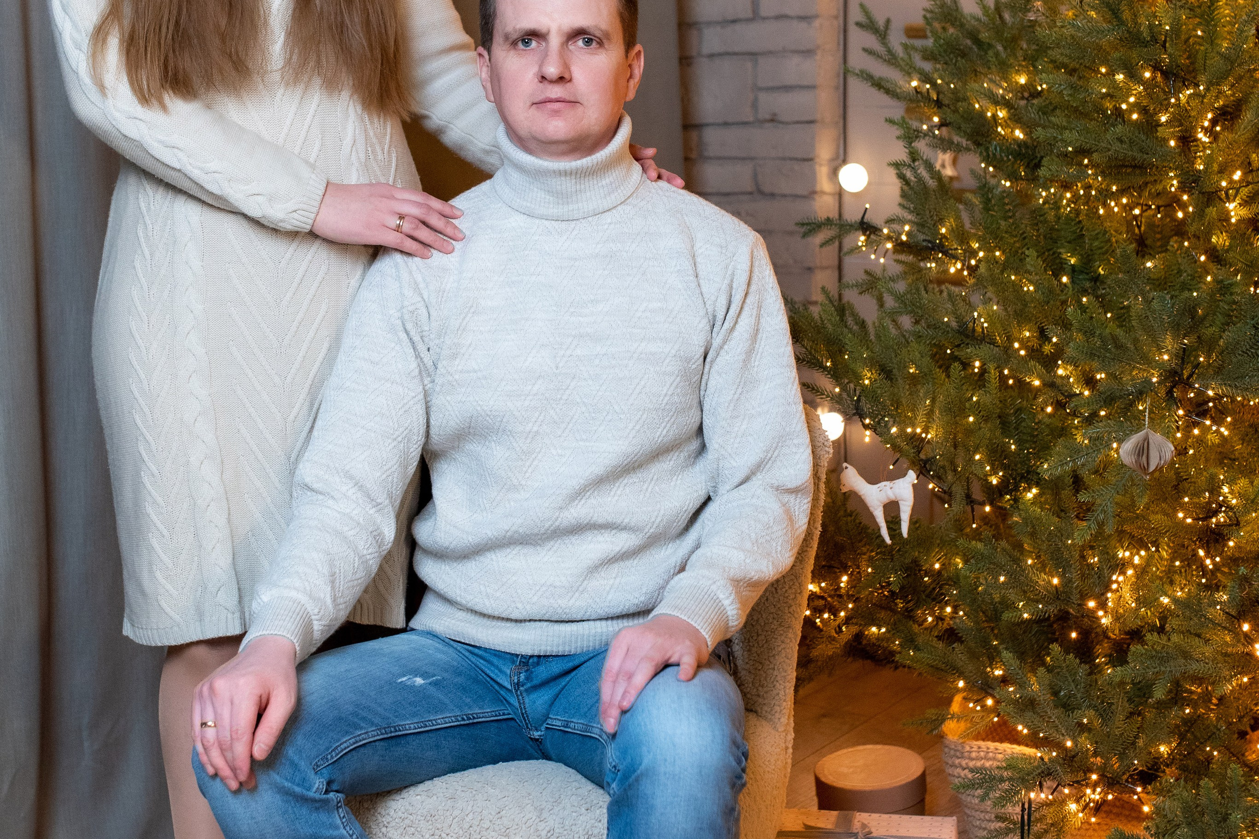 Саша и Оля (новогодняя). Профессиональный интерьерный и репортажный фотограф Минск и РБ. Максим Орлов