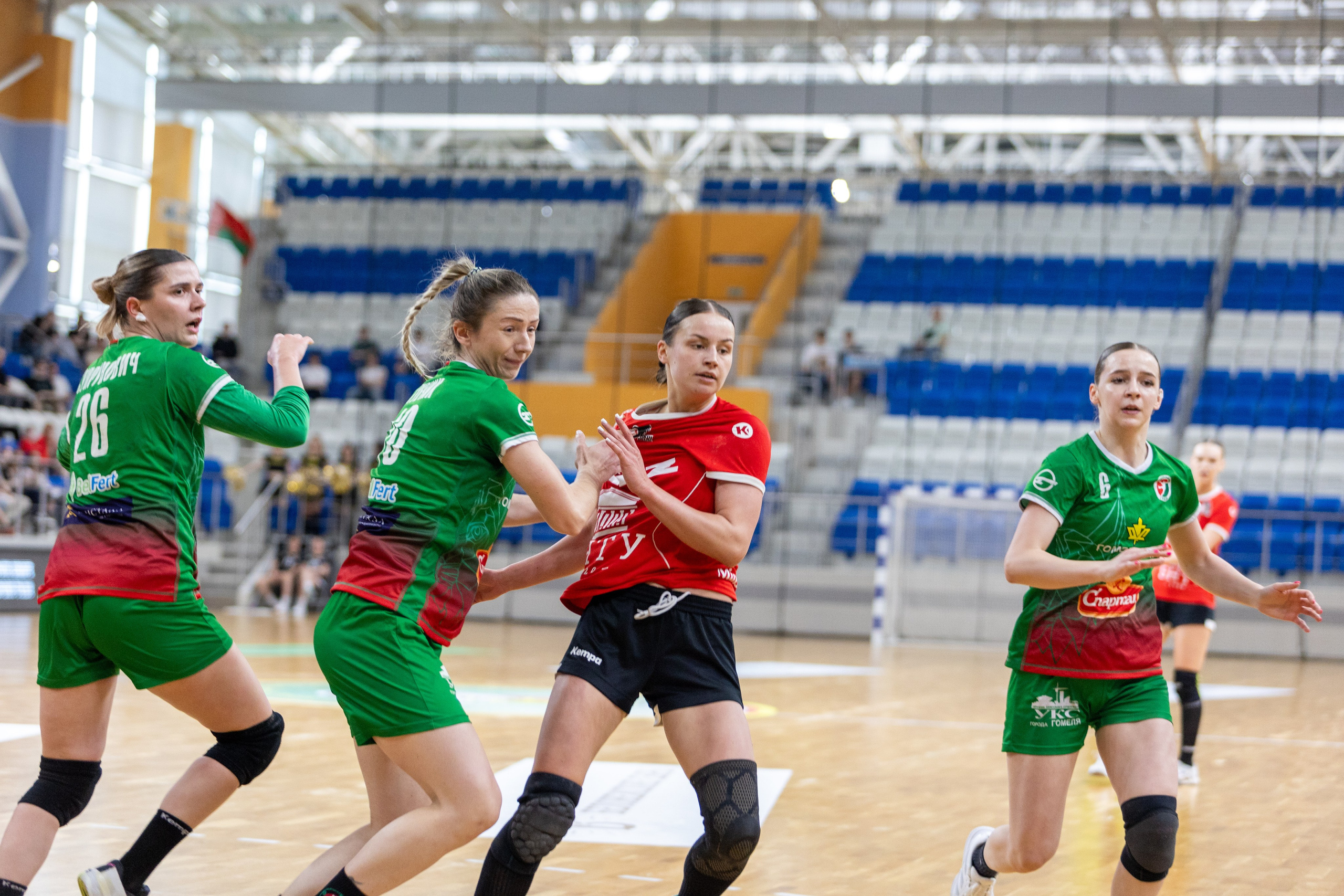 Гандбол. Финал. БНТУ — Гомель. 25.05.2024. Профессиональный интерьерный и репортажный фотограф Минск и РБ. Максим Орлов