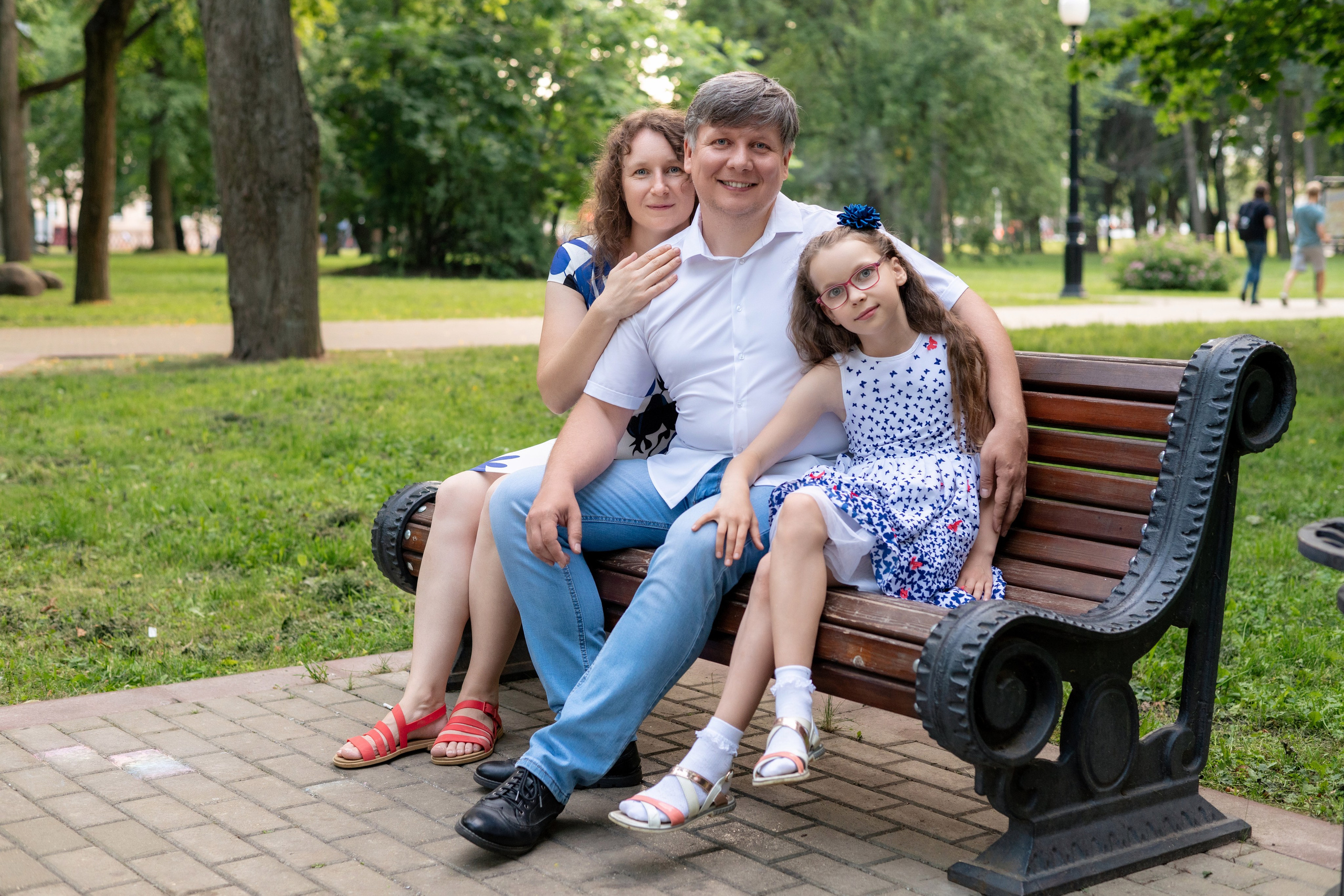 Кирилл + Таня = Леша, Аня и Настя. Профессиональный интерьерный и репортажный фотограф Минск и РБ. Максим Орлов