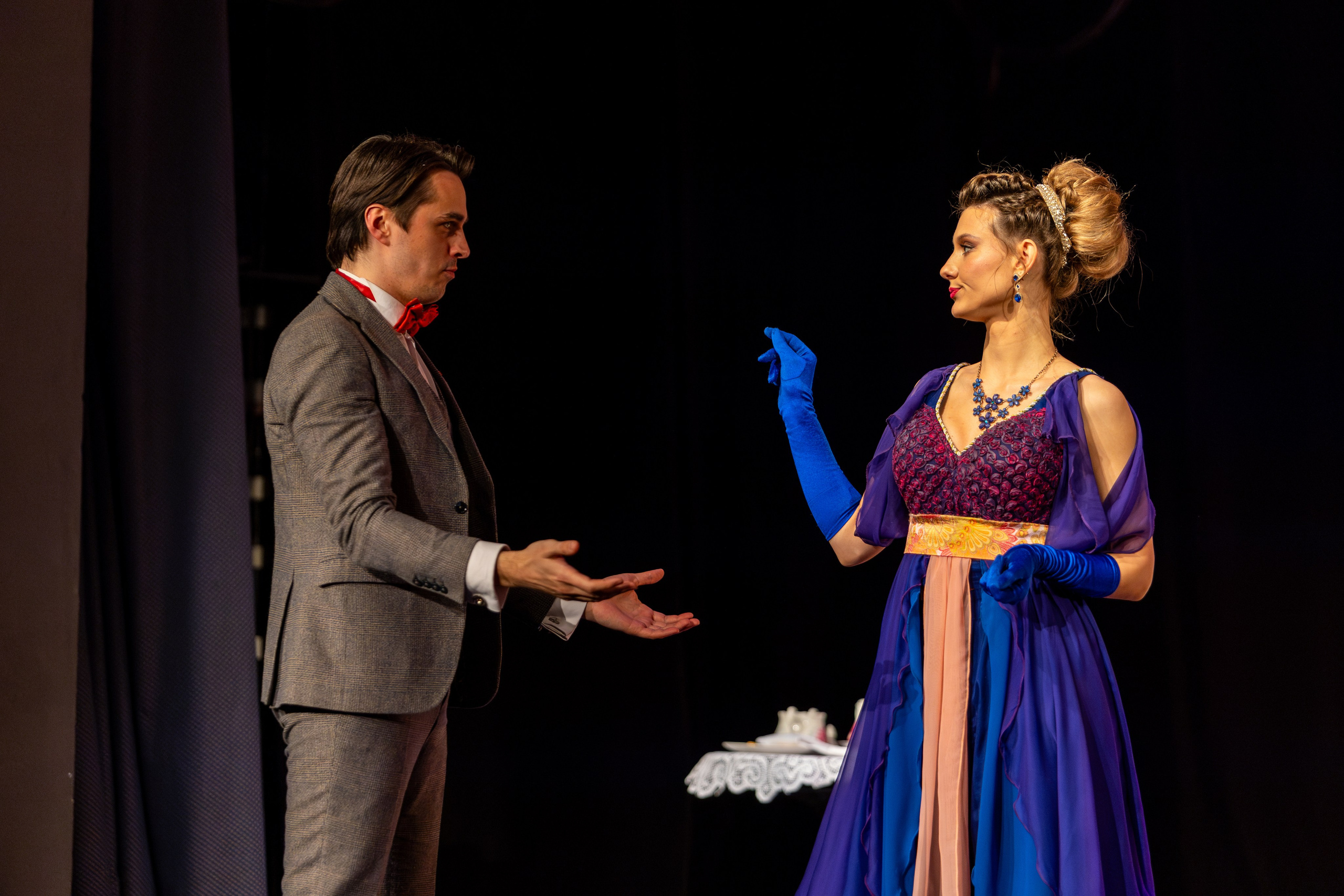 Новый театр «Как важно быть серьезным». Профессиональный интерьерный и репортажный фотограф Минск и РБ. Максим Орлов