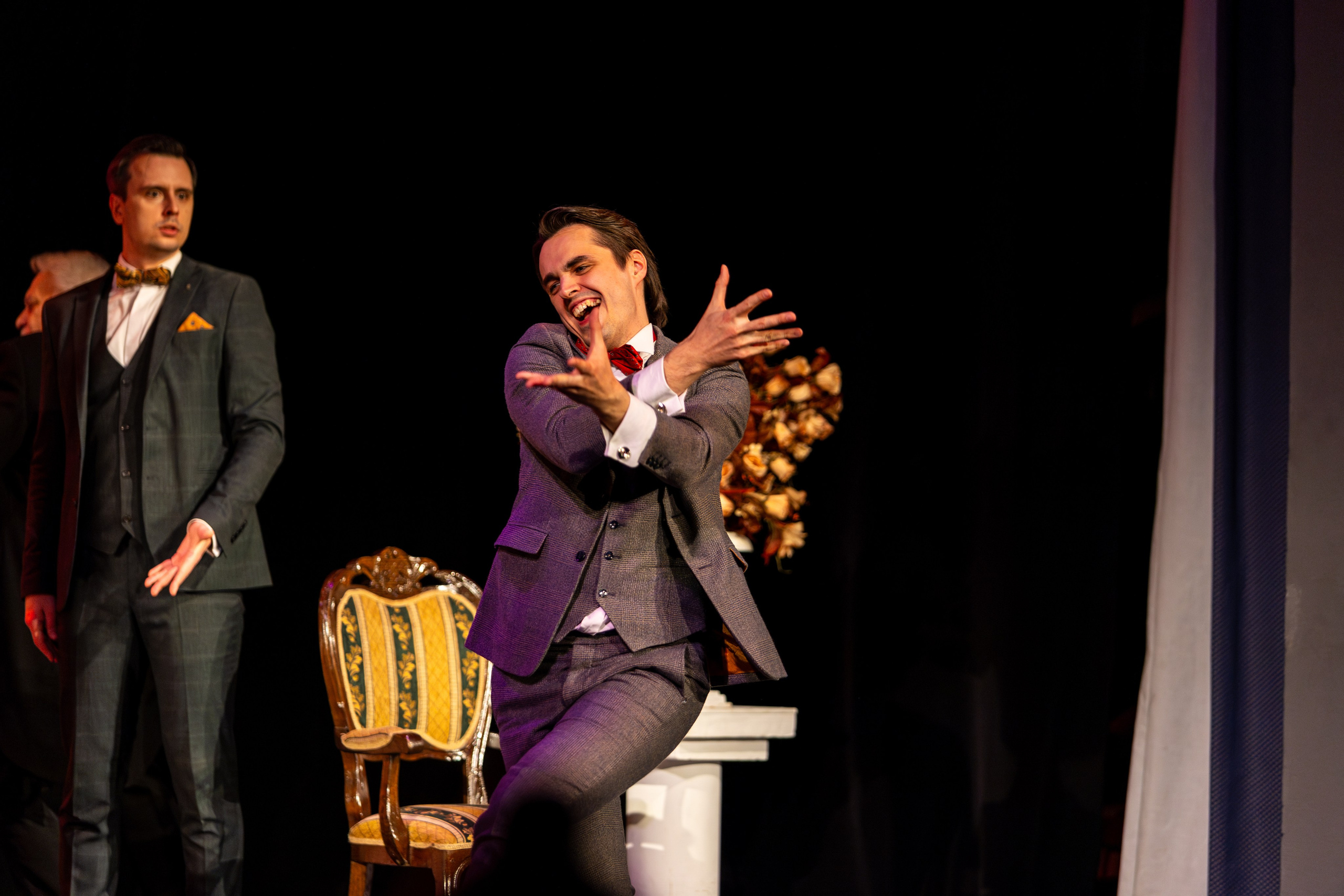 Новый театр «Как важно быть серьезным». Профессиональный интерьерный и репортажный фотограф Минск и РБ. Максим Орлов