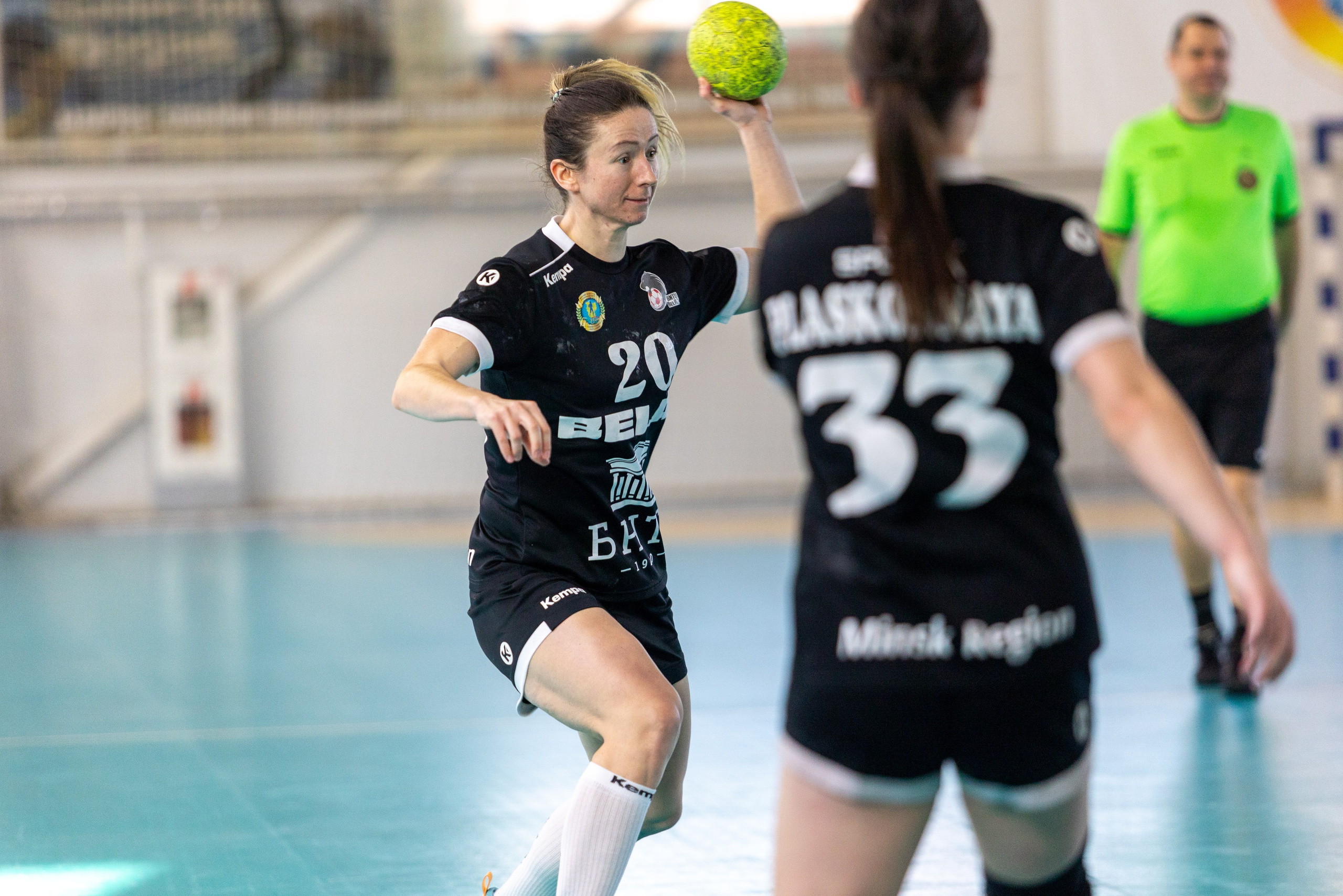 Женский гандбол. Лучшие кадры. БНТУ — Звезда. 08.02.2025. Профессиональный интерьерный и репортажный фотограф Минск и РБ. Максим Орлов