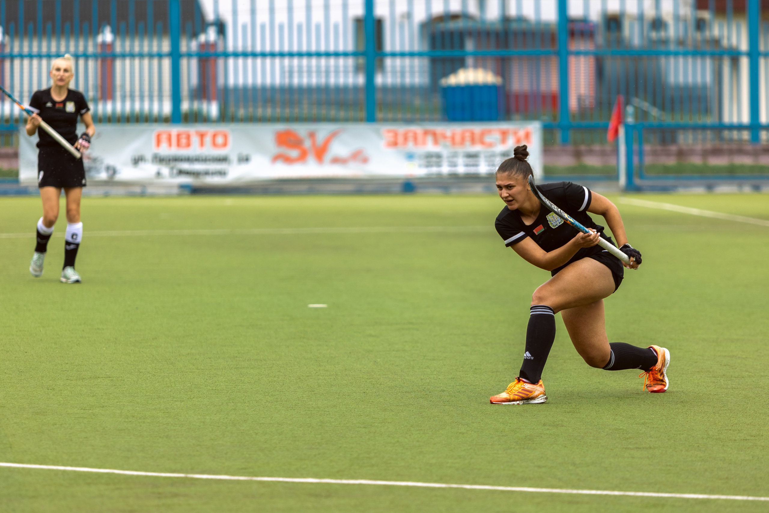Хоккей на траве. Девушки. Минск — Виктория. 16.06.2024. Профессиональный интерьерный и репортажный фотограф Минск и РБ. Максим Орлов