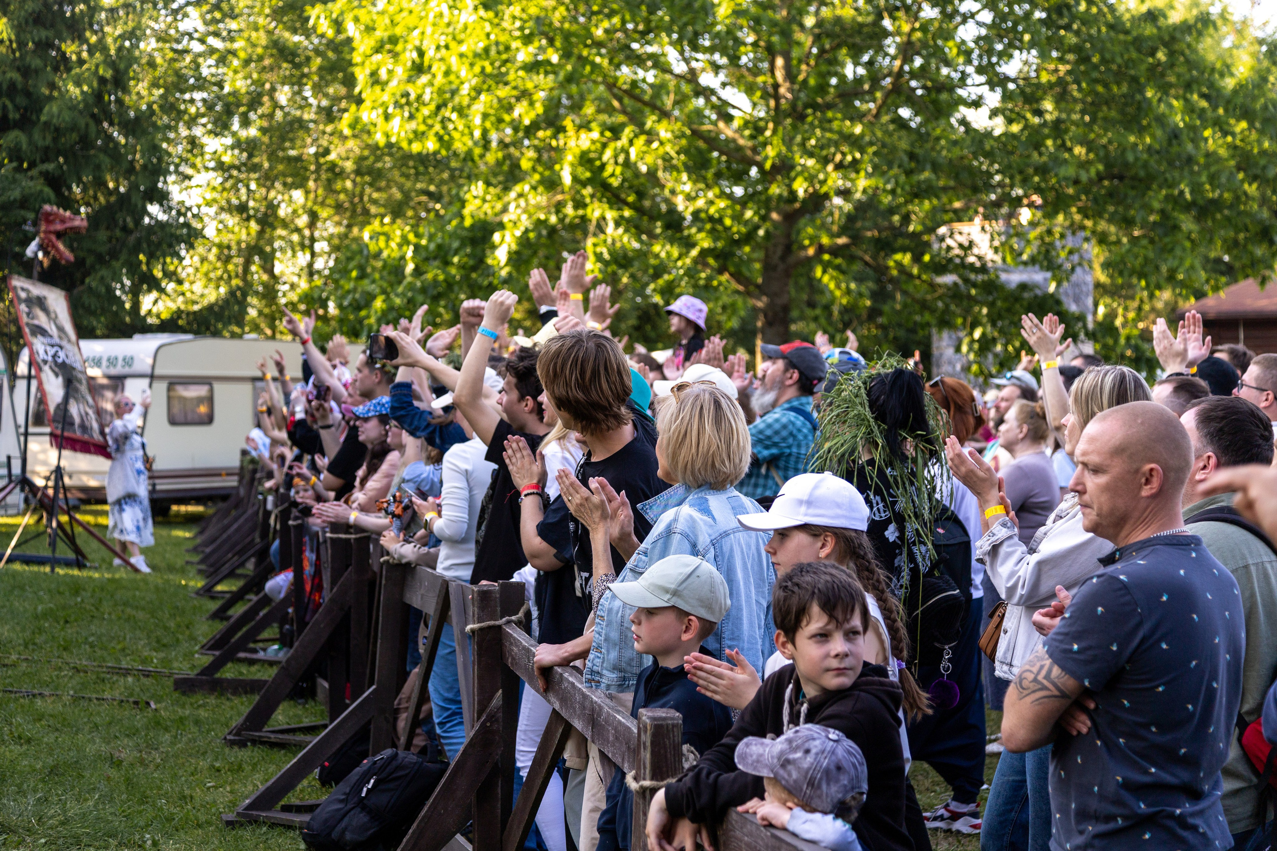 Свята сонца. Профессиональный интерьерный и репортажный фотограф Минск и РБ. Максим Орлов