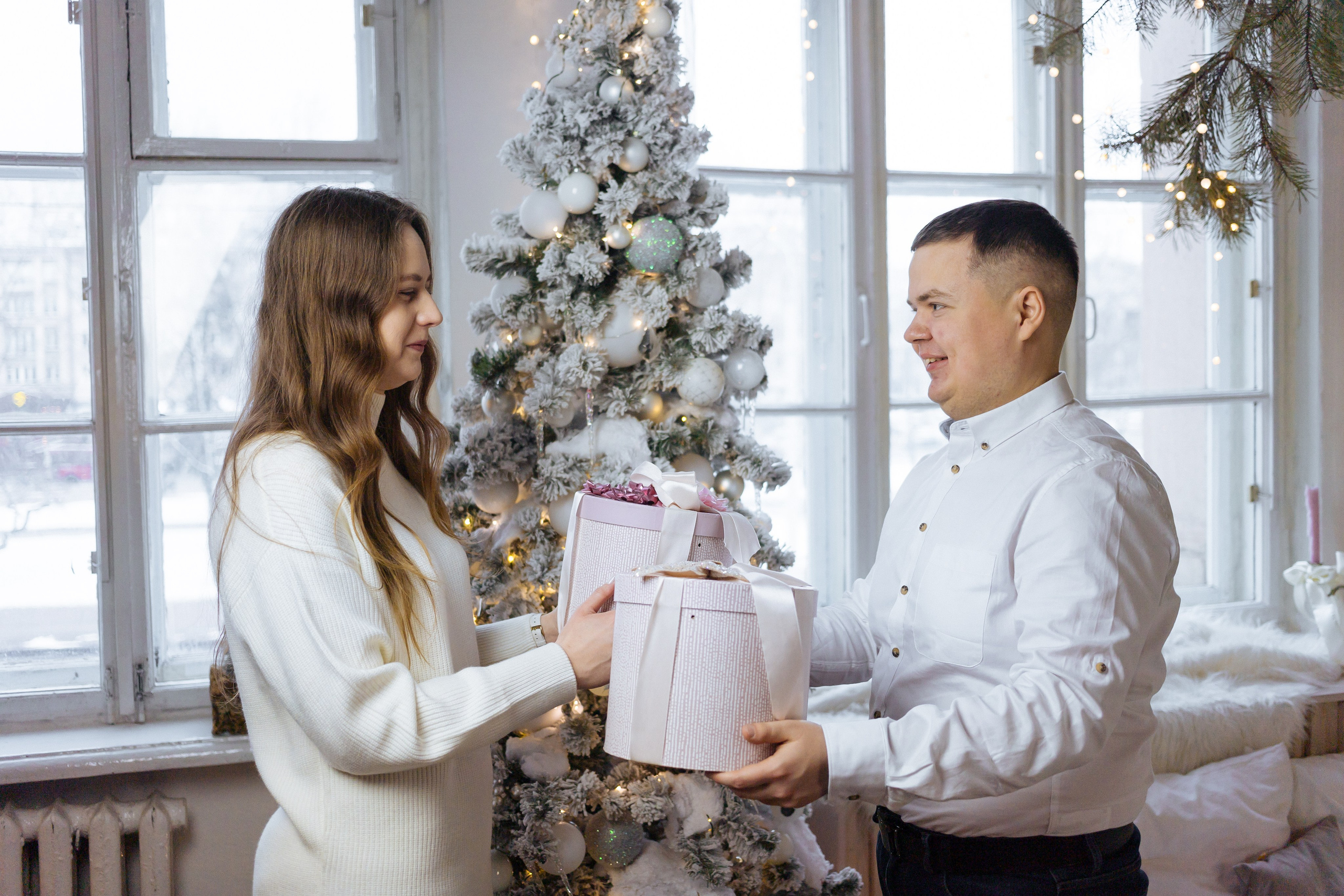 Елена и Володя (новогодняя). Профессиональный интерьерный и репортажный фотограф Минск и РБ. Максим Орлов