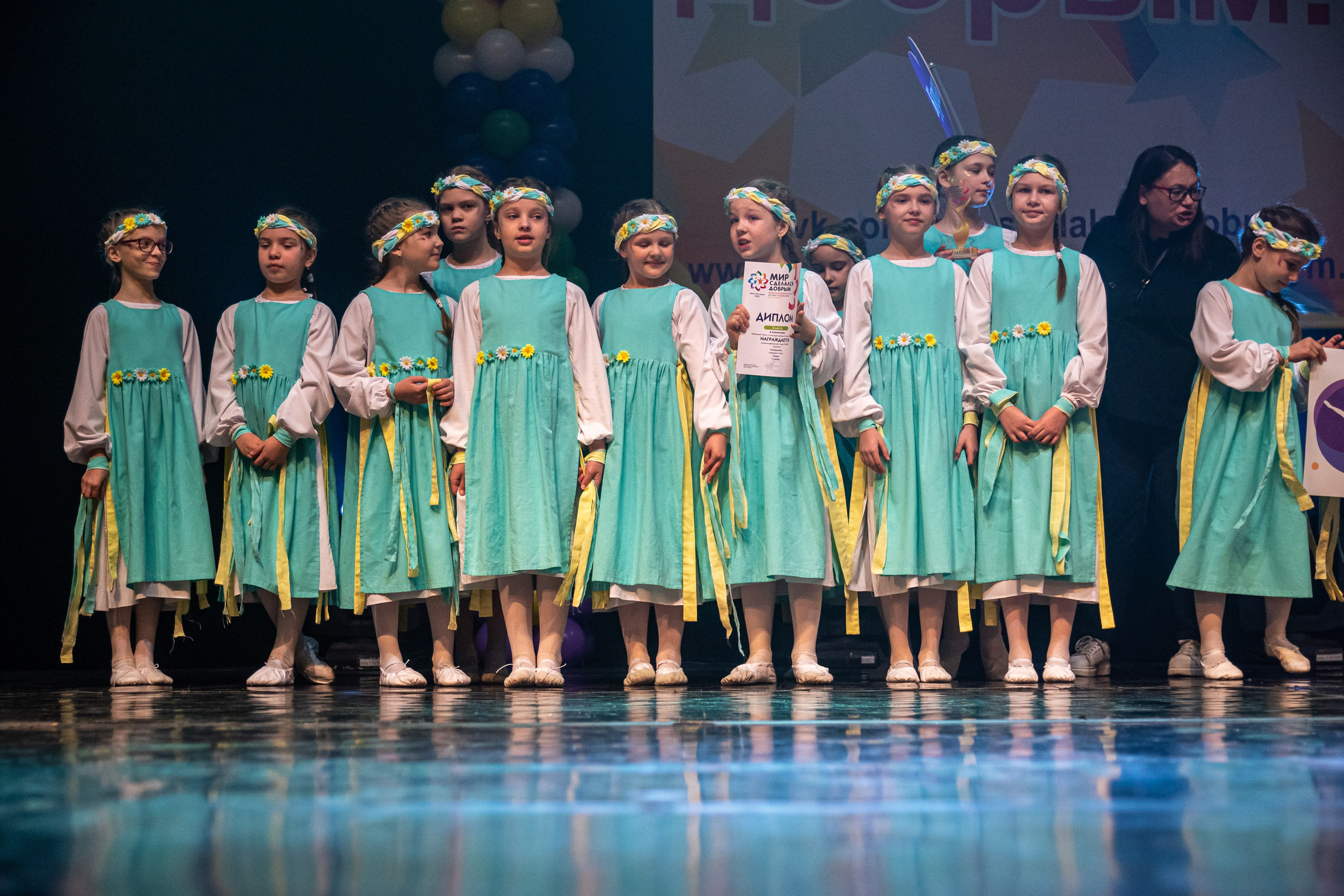 Фестиваль детских танцевальных коллективов. Профессиональный интерьерный и репортажный фотограф Минск и РБ. Максим Орлов