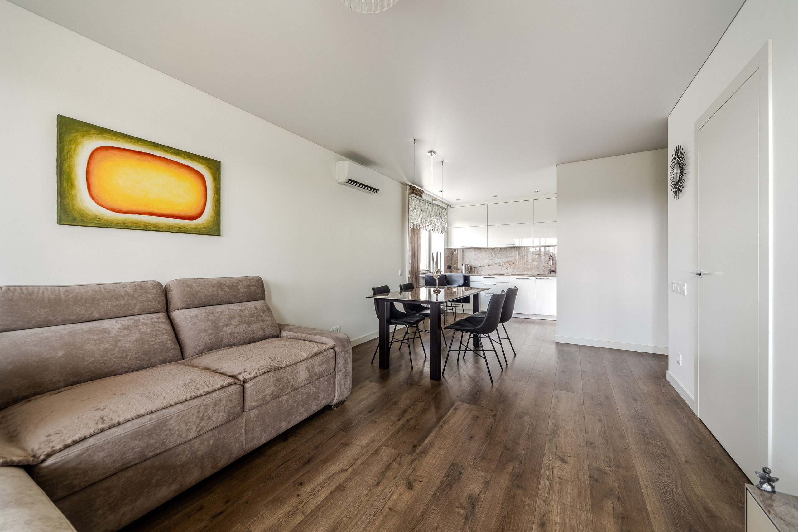 Пулихова 16. Для продажи. Профессиональный интерьерный и репортажный фотограф Минск и РБ. Максим Орлов