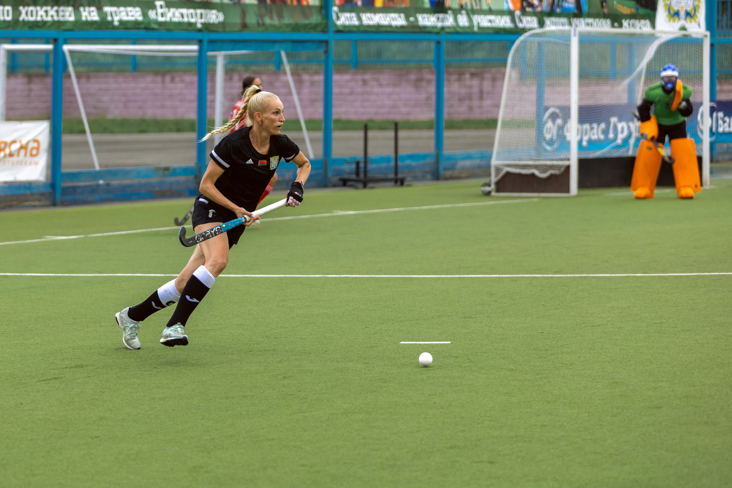 Хоккей на траве. Девушки. Минск — Виктория. 16.06.2024. Профессиональный интерьерный и репортажный фотограф Минск и РБ. Максим Орлов