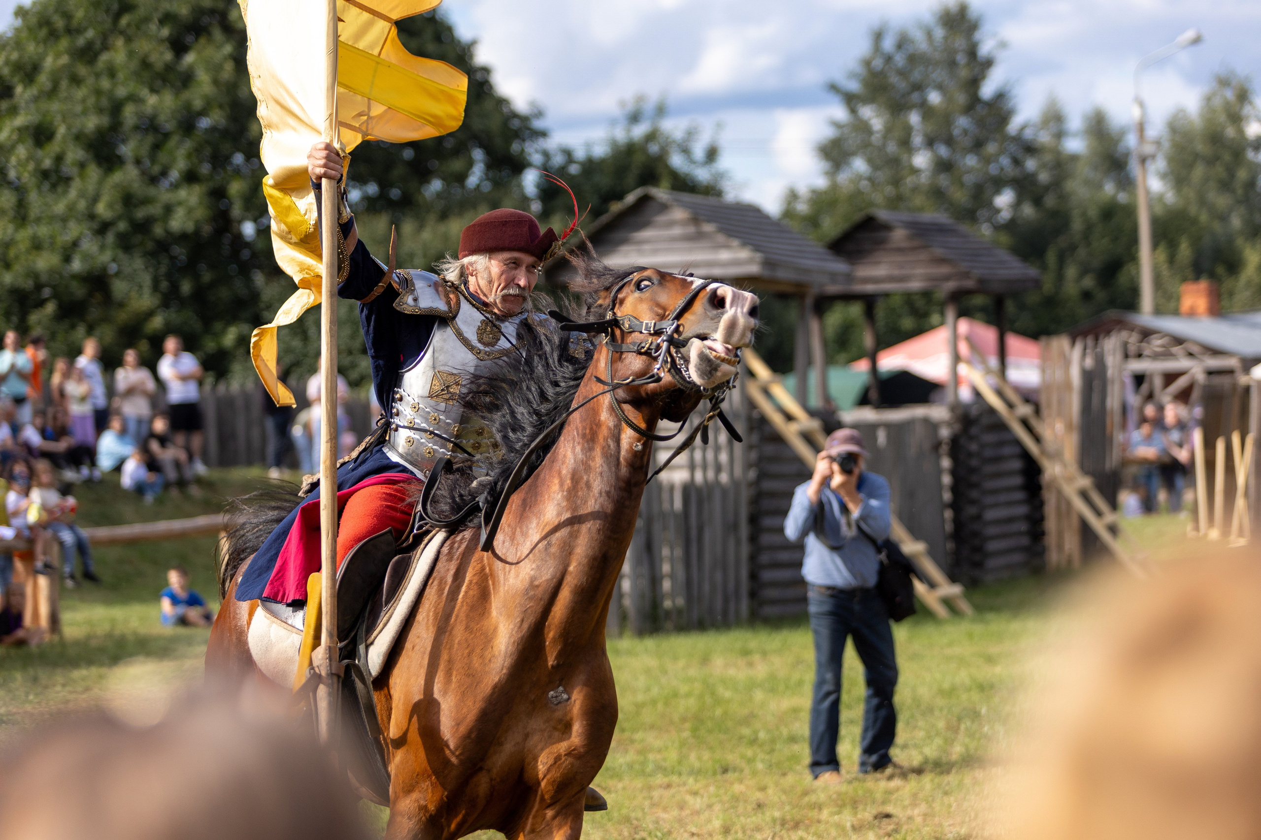 Рыцарский фест. Мстиславль. Профессиональный интерьерный и репортажный фотограф Минск и РБ. Максим Орлов
