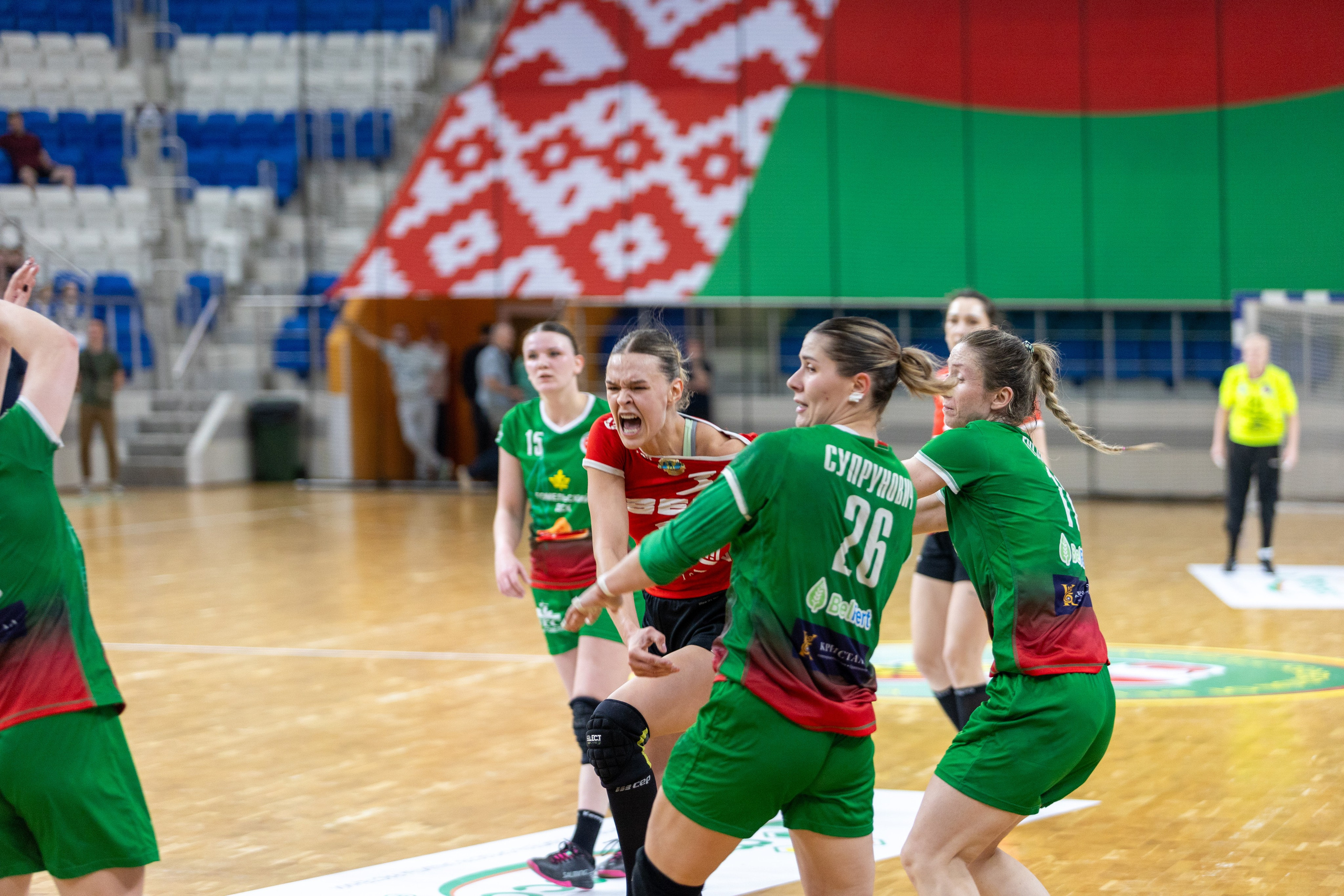 Гандбол. Финал. БНТУ — Гомель. 25.05.2024. Профессиональный интерьерный и репортажный фотограф Минск и РБ. Максим Орлов