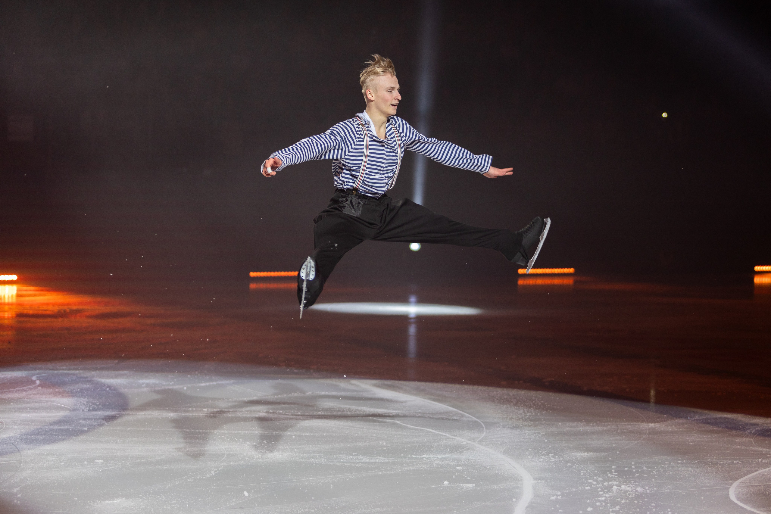 Ледовое шоу Ильи Авербуха 30.03.2024. Профессиональный интерьерный и репортажный фотограф Минск и РБ. Максим Орлов