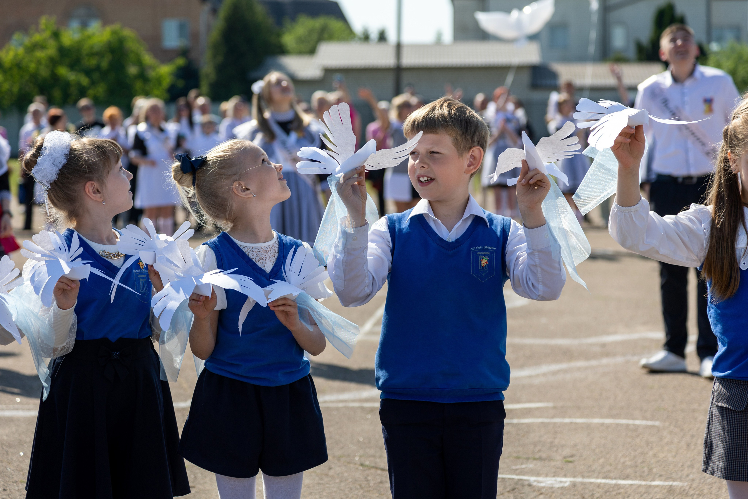 Выпускной в Жодино 2023. Профессиональный интерьерный и репортажный фотограф Минск и РБ. Максим Орлов
