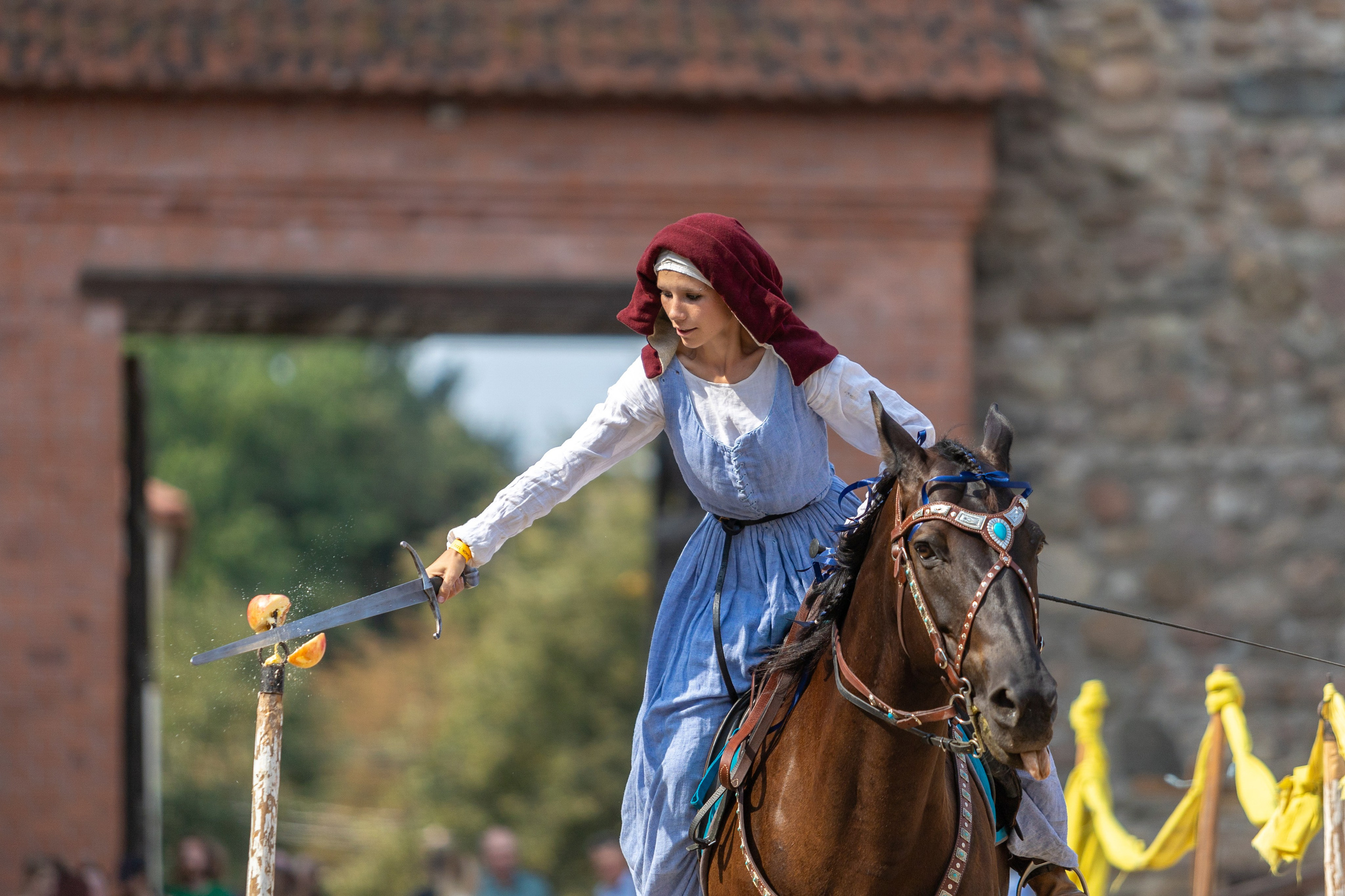 Выступление «Золотой шпоры» на празднике города Лиды. Профессиональный интерьерный и репортажный фотограф Минск и РБ. Максим Орлов