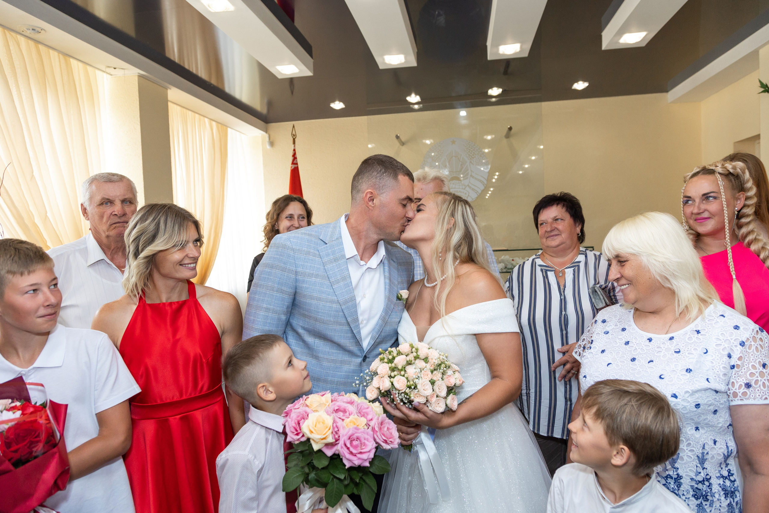 Свадебная фотосессия Дениса и Юли. Профессиональный интерьерный и репортажный фотограф Минск и РБ. Максим Орлов