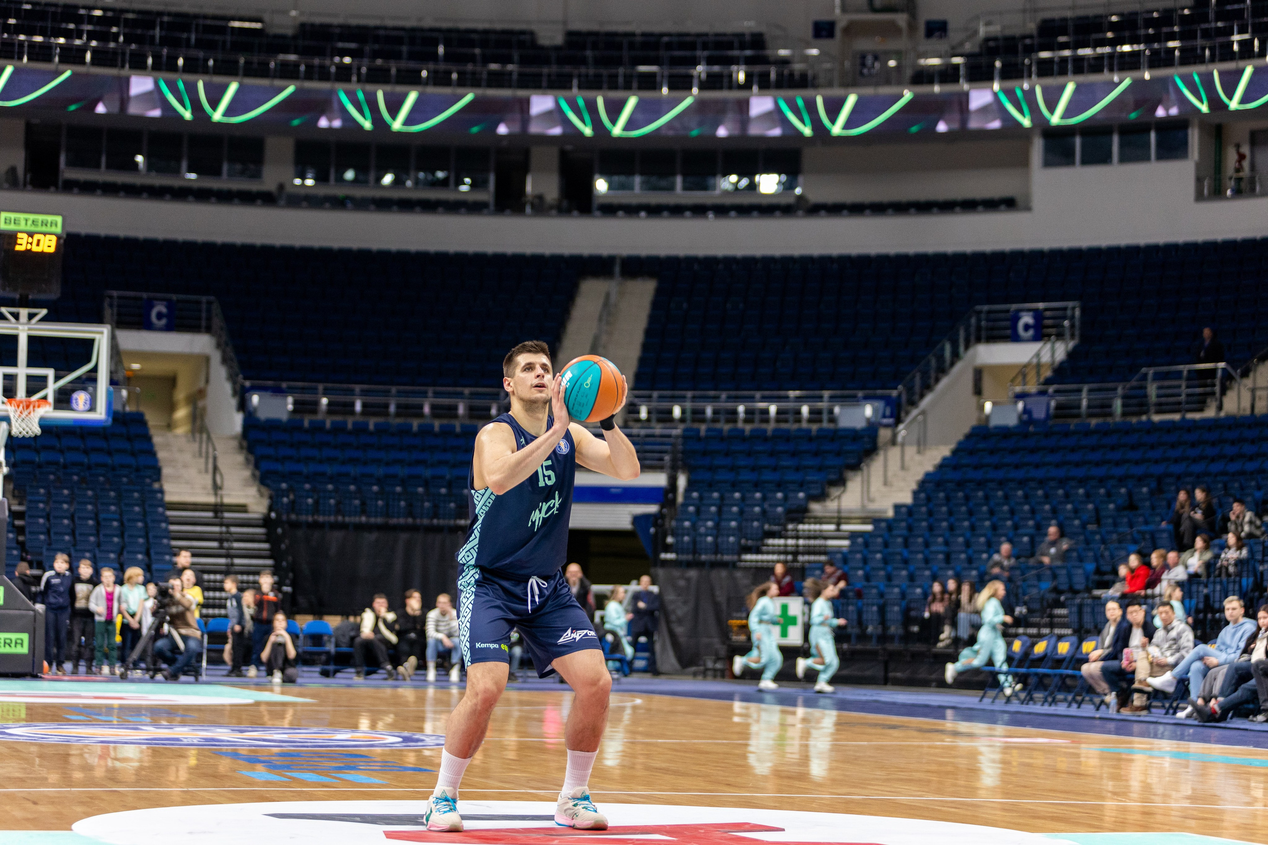 Баскетбол. Лучшие кадры. Минск — Уралмаш 13.02.2024. Профессиональный интерьерный и репортажный фотограф Минск и РБ. Максим Орлов