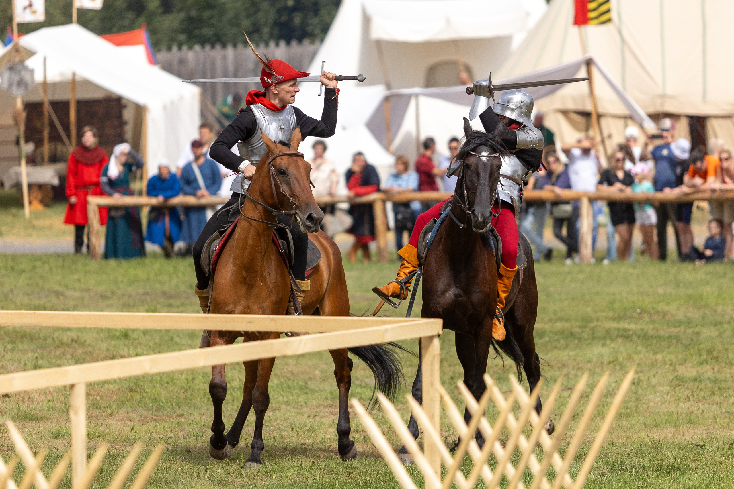 Рыцарский фест. Мстиславль. Профессиональный интерьерный и репортажный фотограф Минск и РБ. Максим Орлов