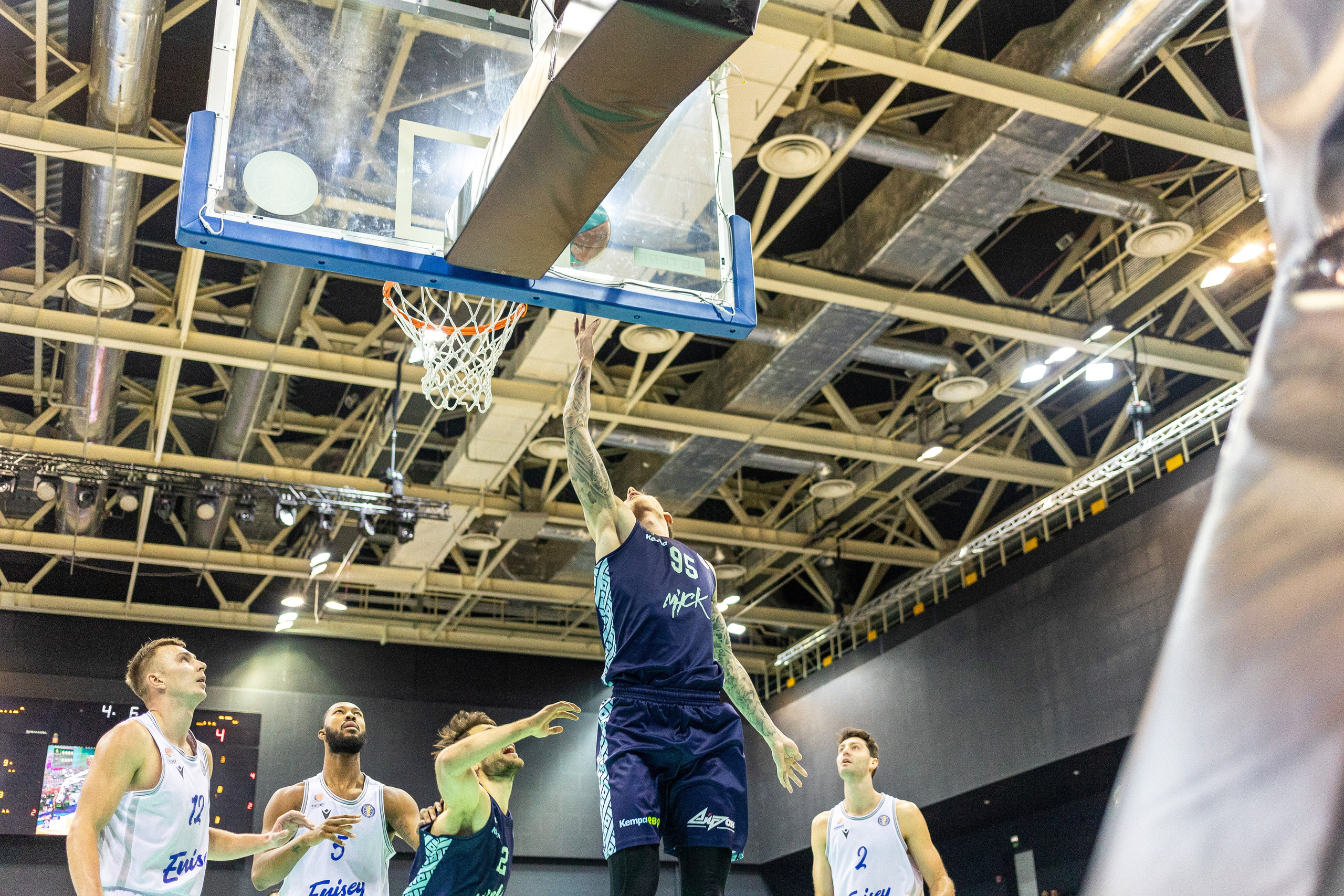 Баскетбол. Лучшие кадры. Минск — Енисей. 11.12.2023. Профессиональный интерьерный и репортажный фотограф Минск и РБ. Максим Орлов