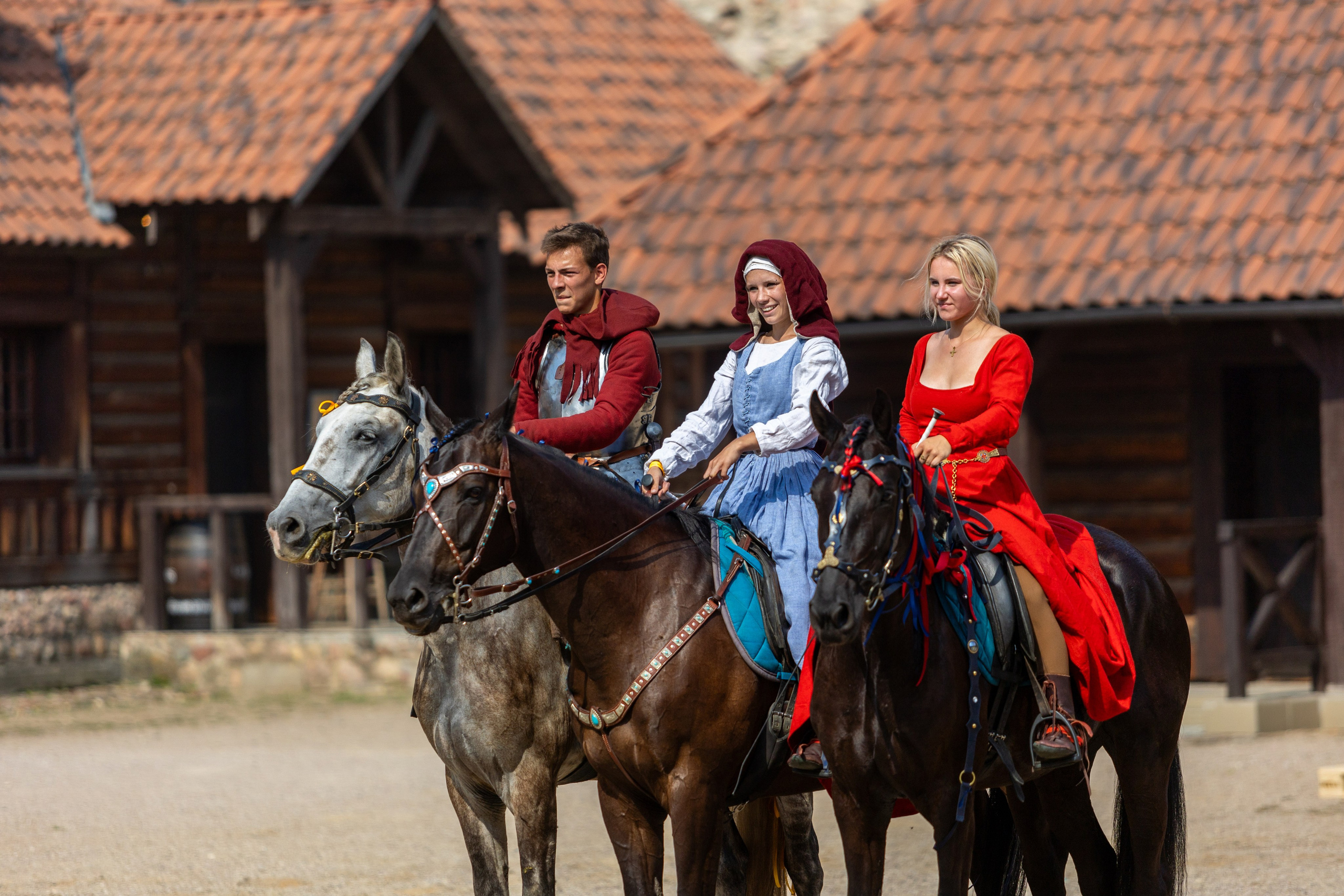 Выступление «Золотой шпоры» на празднике города Лиды. Профессиональный интерьерный и репортажный фотограф Минск и РБ. Максим Орлов