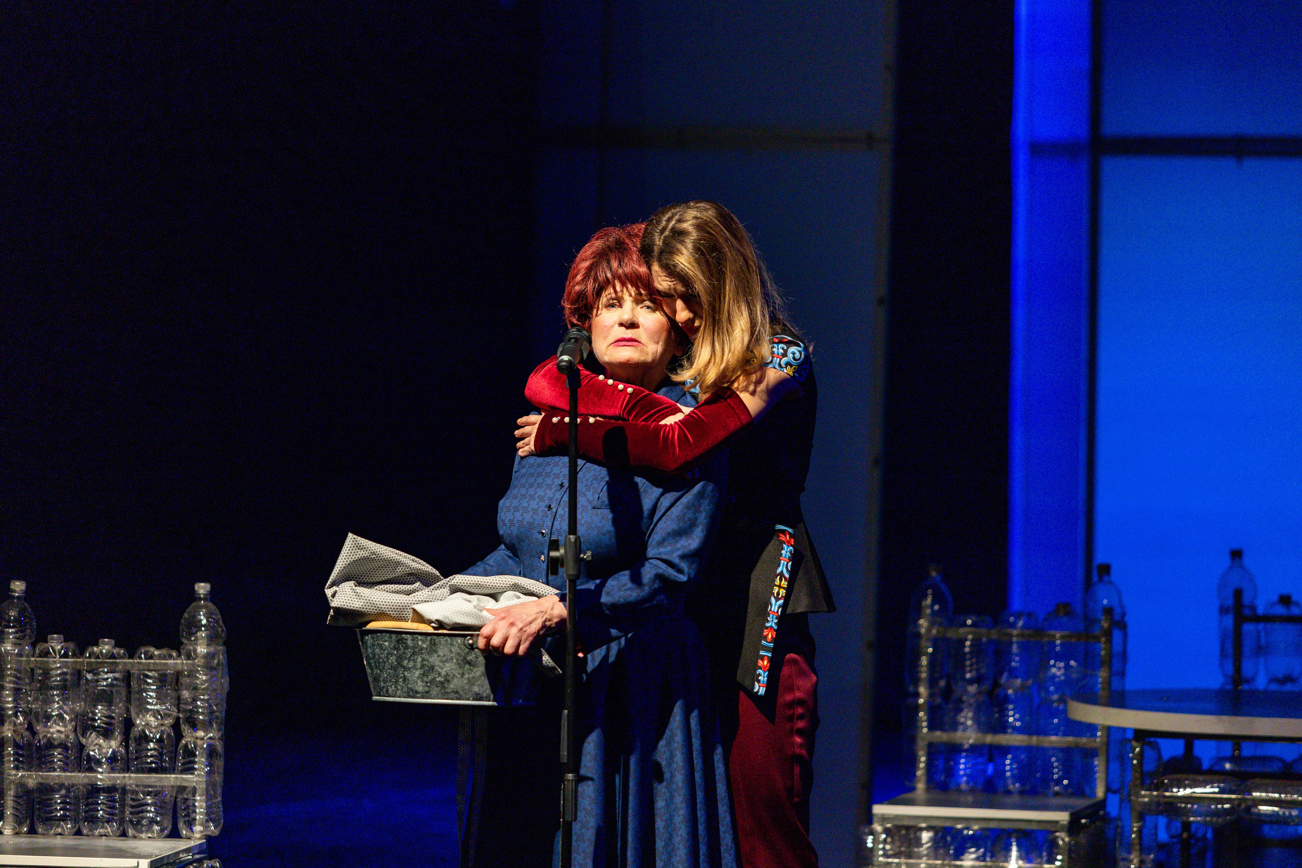 Новый театр «Нобелевская неделя». Профессиональный интерьерный и репортажный фотограф Минск и РБ. Максим Орлов