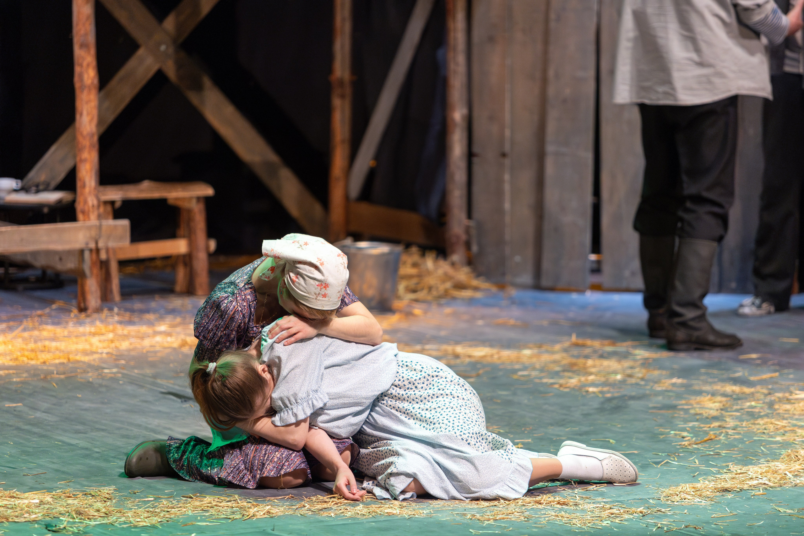 Театр белорусской армии «Очень простая история». Профессиональный интерьерный и репортажный фотограф Минск и РБ. Максим Орлов