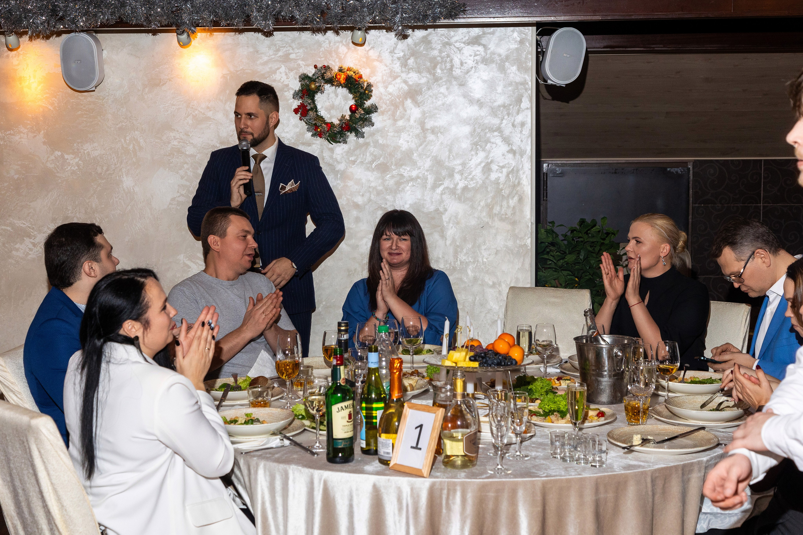 Новогодний корпоратив. Профессиональный интерьерный и репортажный фотограф Минск и РБ. Максим Орлов