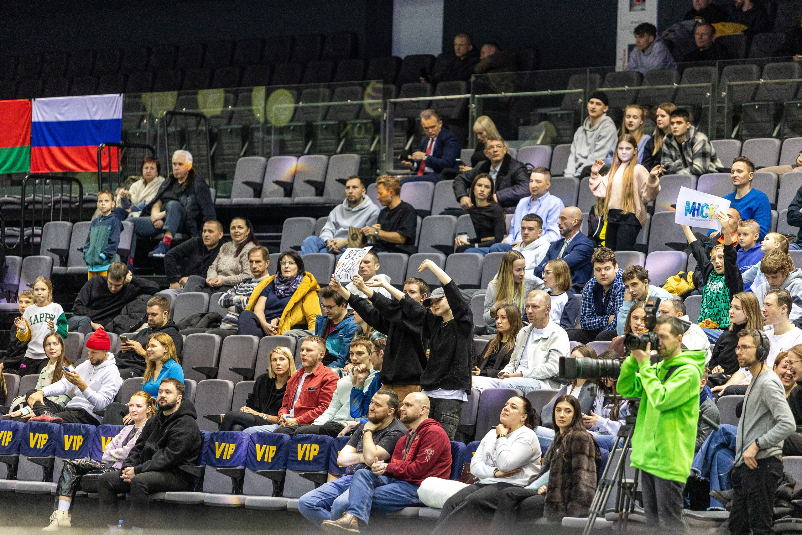 Баскетбол. Лучшие кадры. Минск — Енисей. 11.12.2023. Профессиональный интерьерный и репортажный фотограф Минск и РБ. Максим Орлов