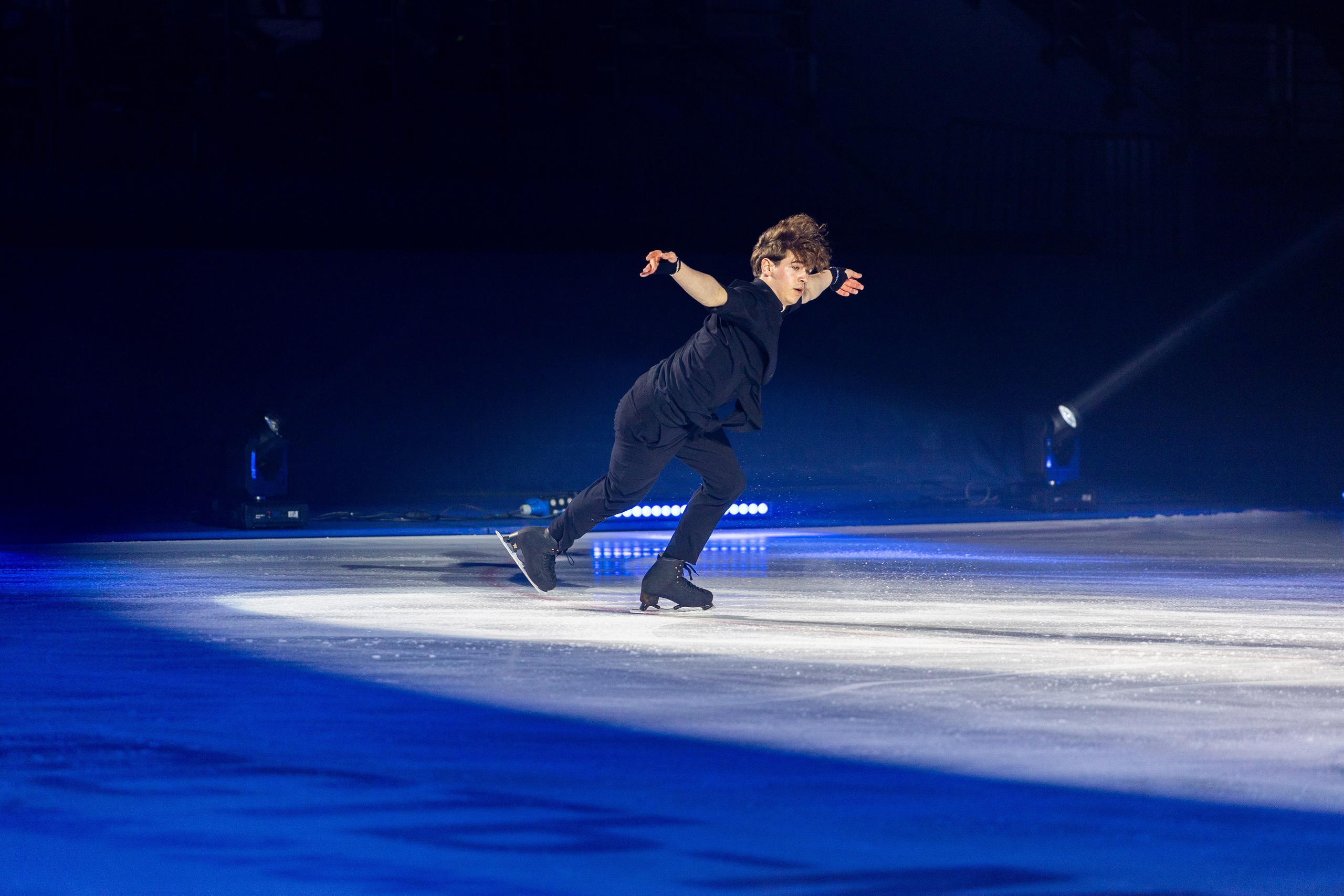 Ледовое шоу Ильи Авербуха 30.03.2024. Профессиональный интерьерный и репортажный фотограф Минск и РБ. Максим Орлов