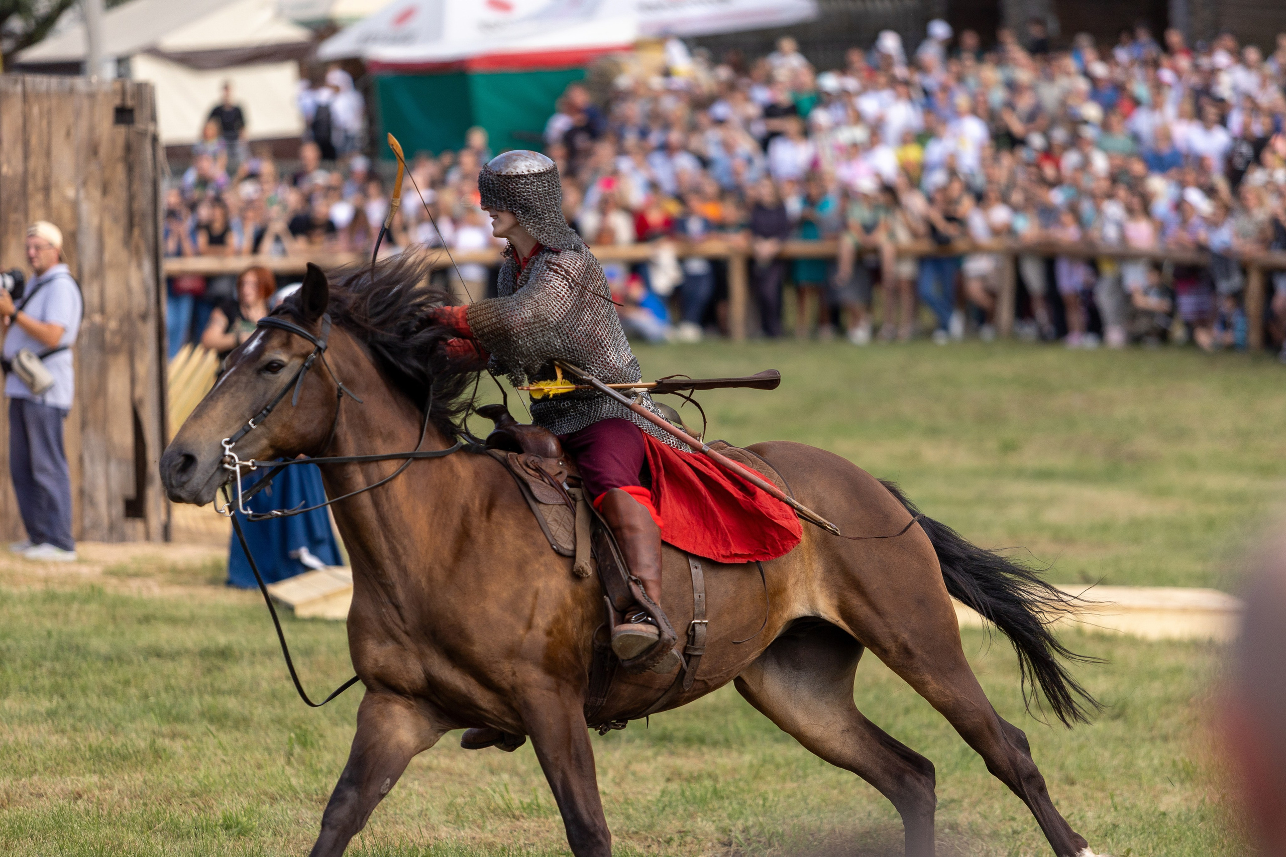 Рыцарский фест. Мстиславль. Профессиональный интерьерный и репортажный фотограф Минск и РБ. Максим Орлов