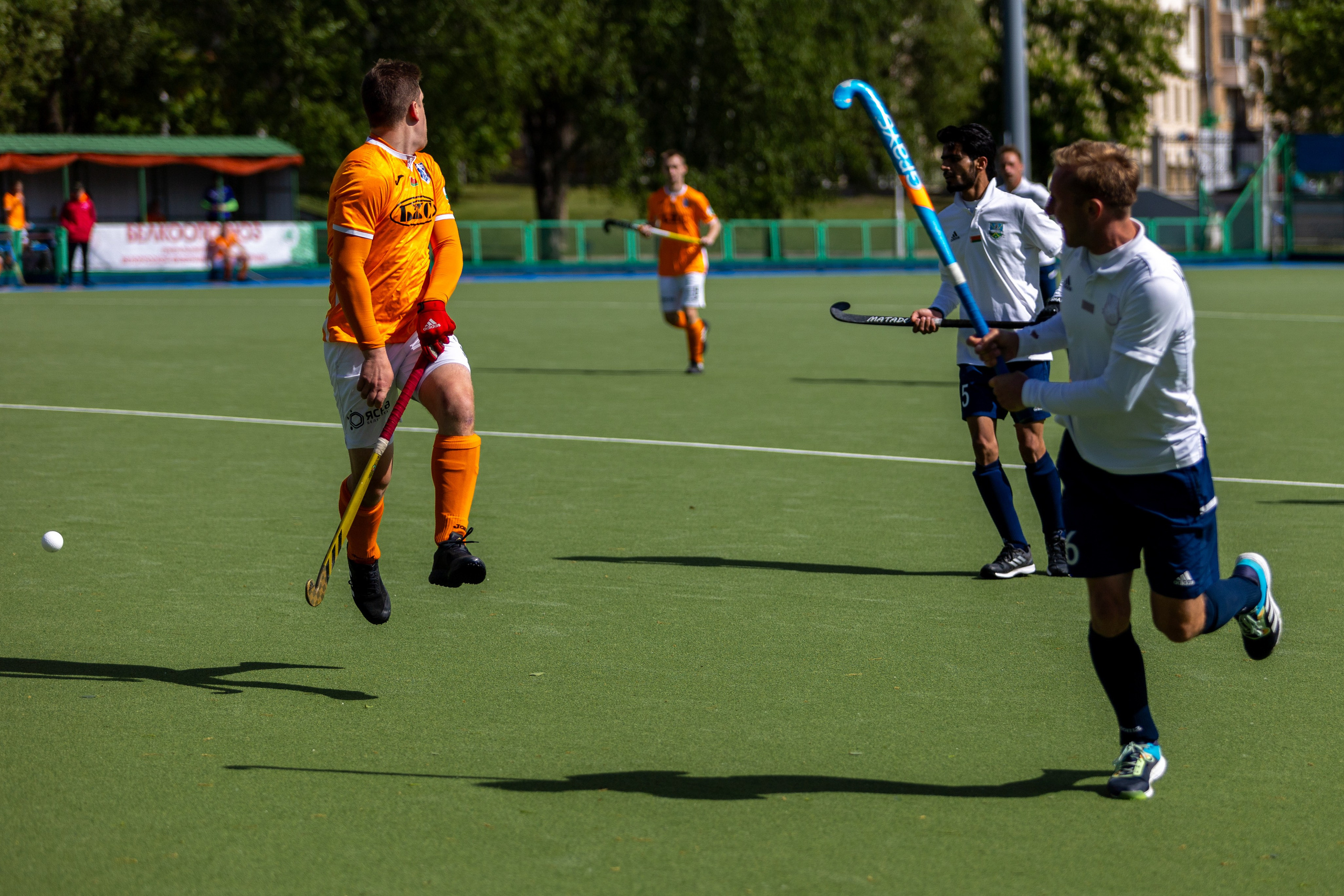 Хоккей на траве. ХК Минск — СК Строитель 11.05.2024. Профессиональный интерьерный и репортажный фотограф Минск и РБ. Максим Орлов