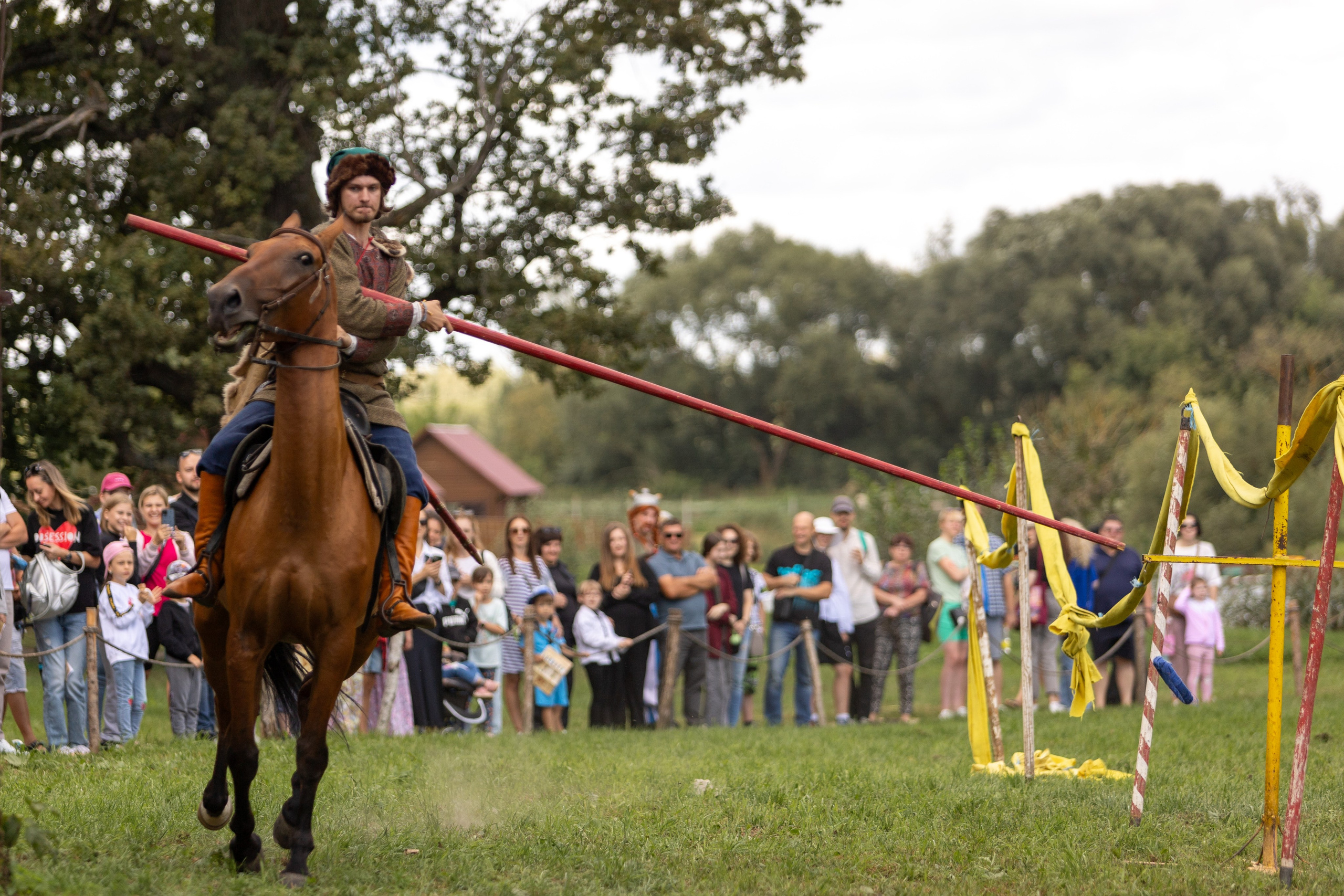 Ежегодный фестиваль средневековья в Дукоре. Профессиональный интерьерный и репортажный фотограф Минск и РБ. Максим Орлов