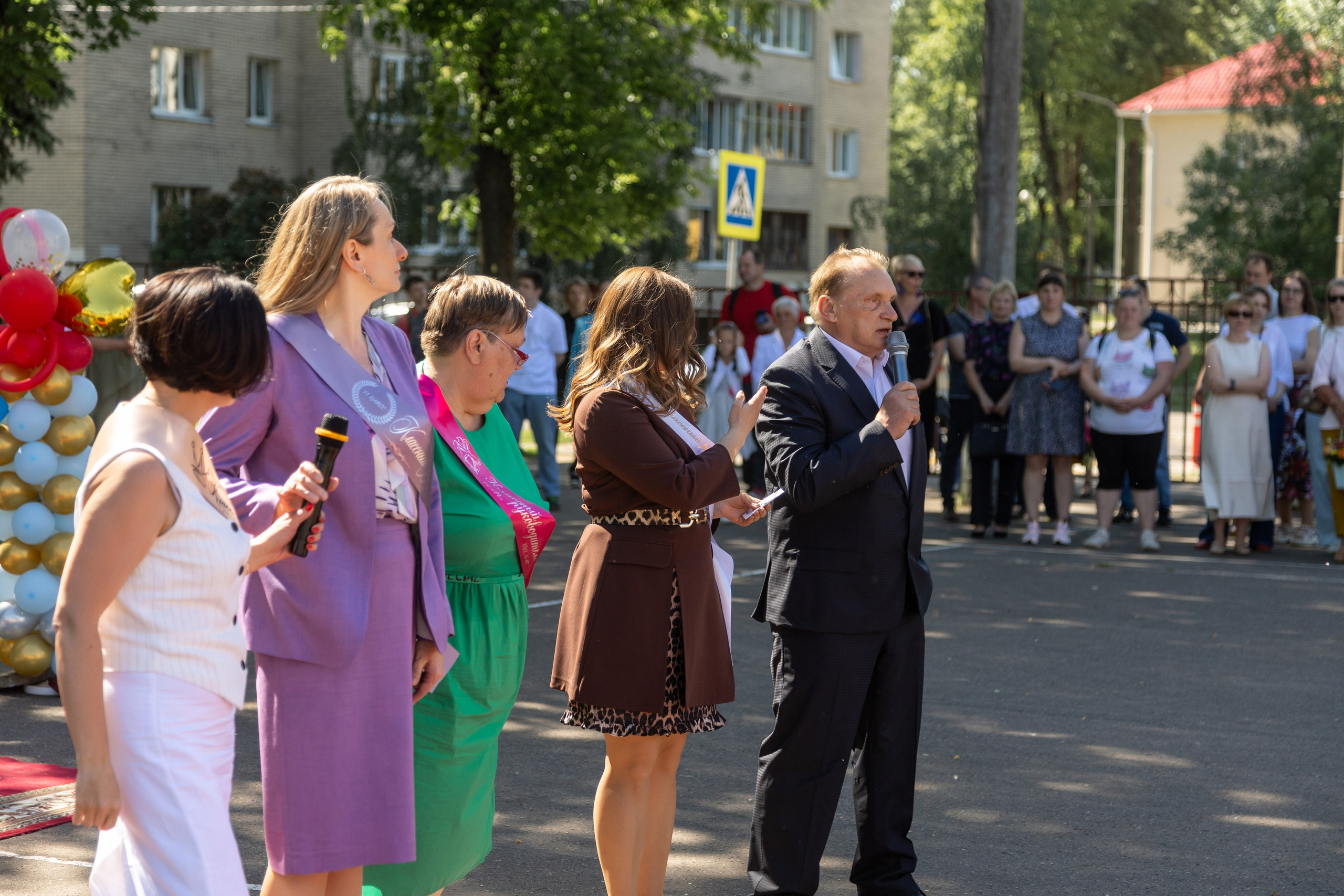 Школа 47. Последний звонок. Профессиональный интерьерный и репортажный фотограф Минск и РБ. Максим Орлов
