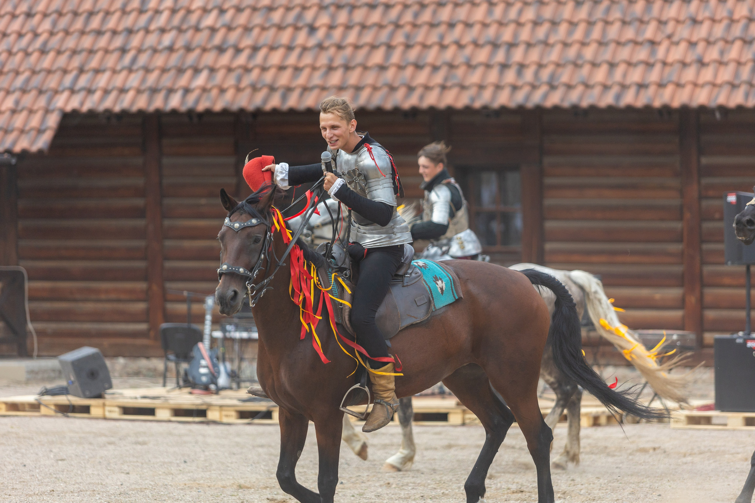 Выступление «Золотой шпоры» на празднике города Лиды. Профессиональный интерьерный и репортажный фотограф Минск и РБ. Максим Орлов
