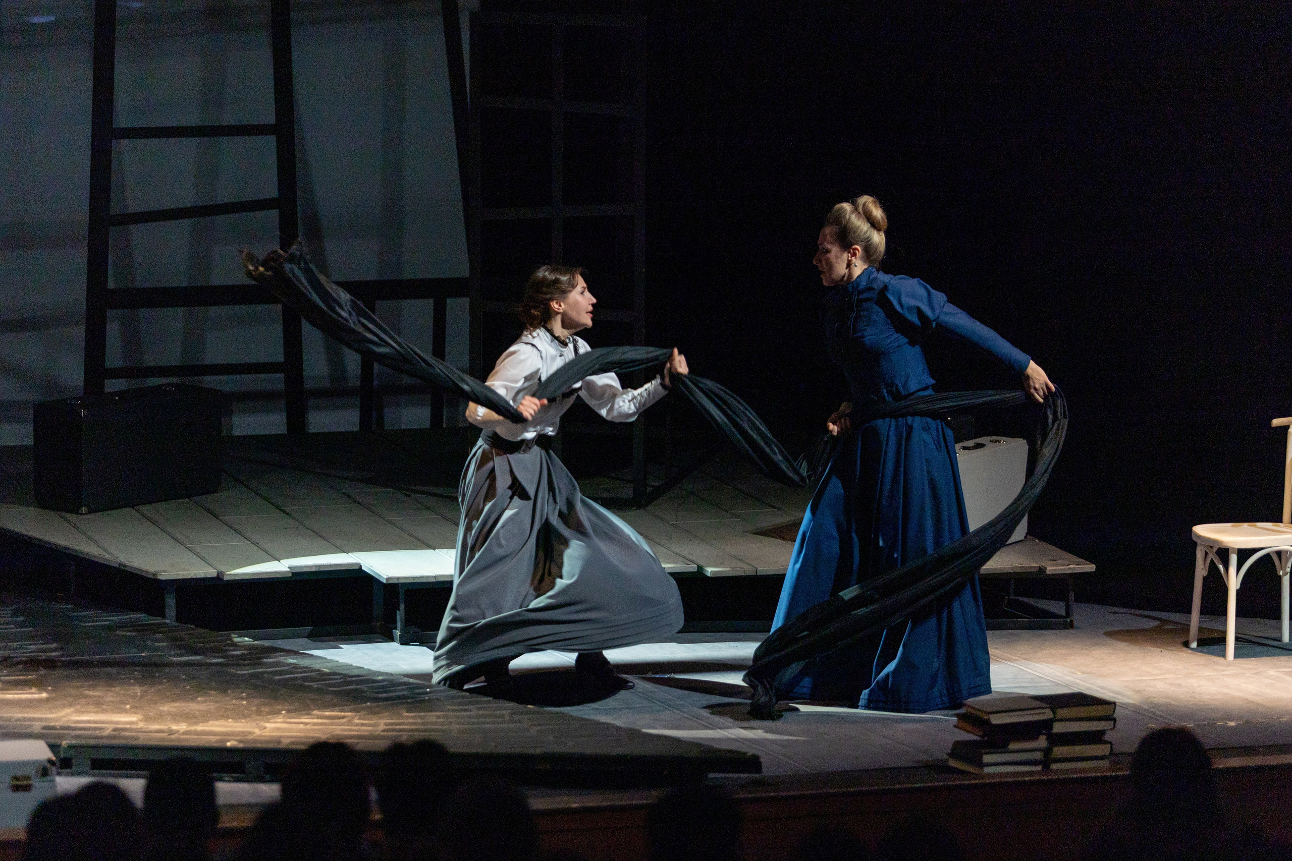 Театр белорусской армии «Три сестры». Профессиональный интерьерный и репортажный фотограф Минск и РБ. Максим Орлов