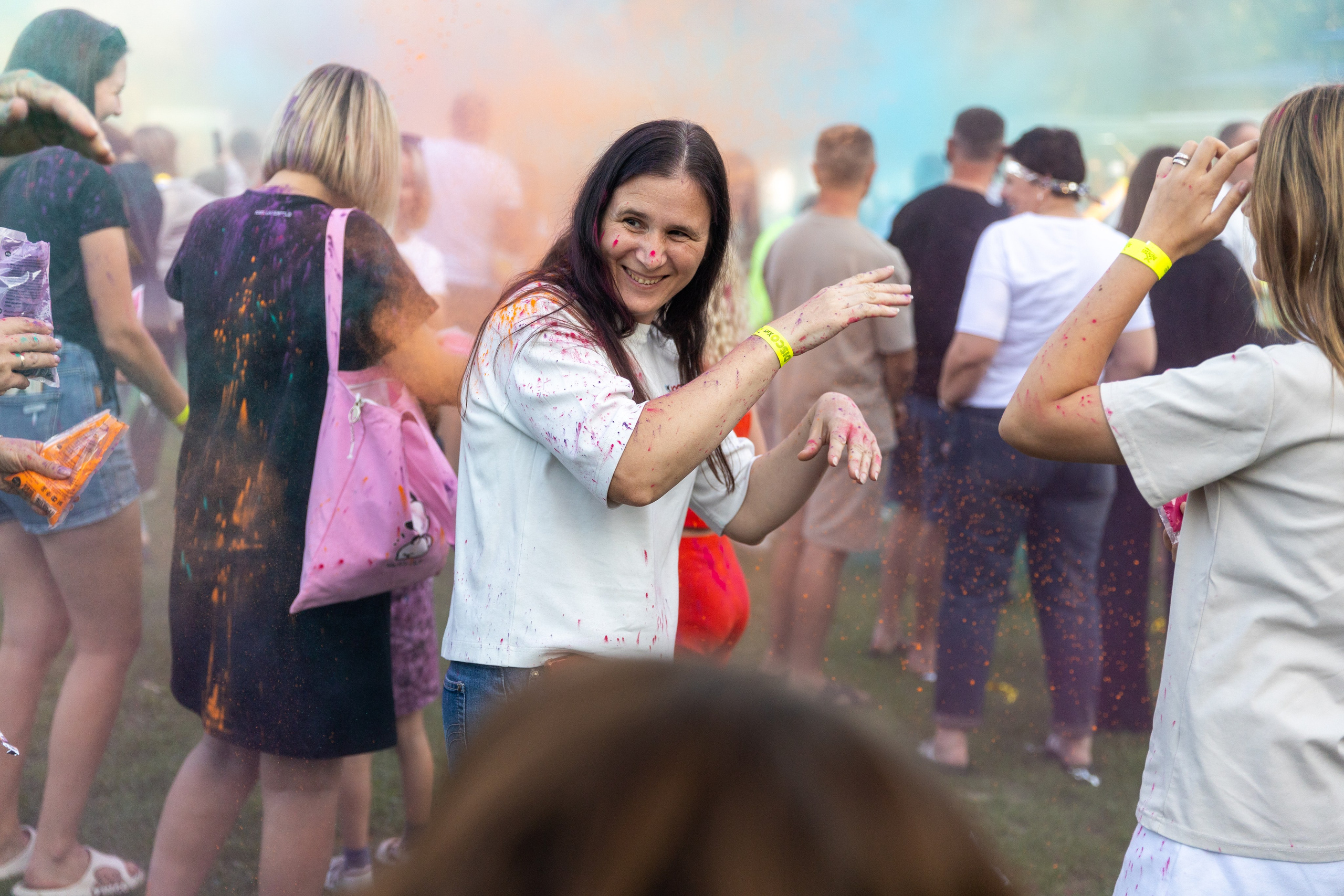 Дискохит. Профессиональный интерьерный и репортажный фотограф Минск и РБ. Максим Орлов